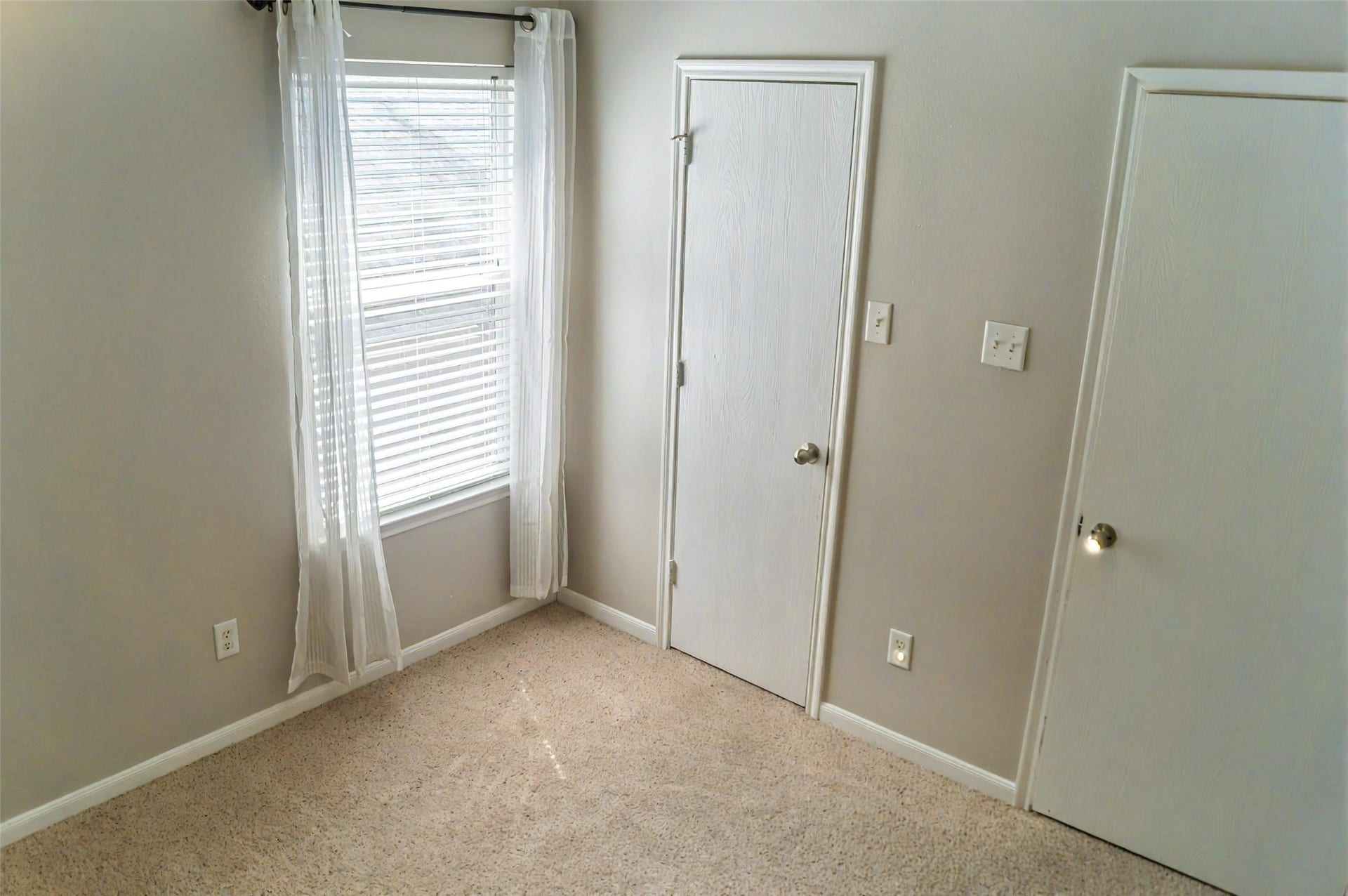125 Clear Water Street W, Montgomery, TX 77356 125 Clear Water Street W, Montgomery, TX 77356