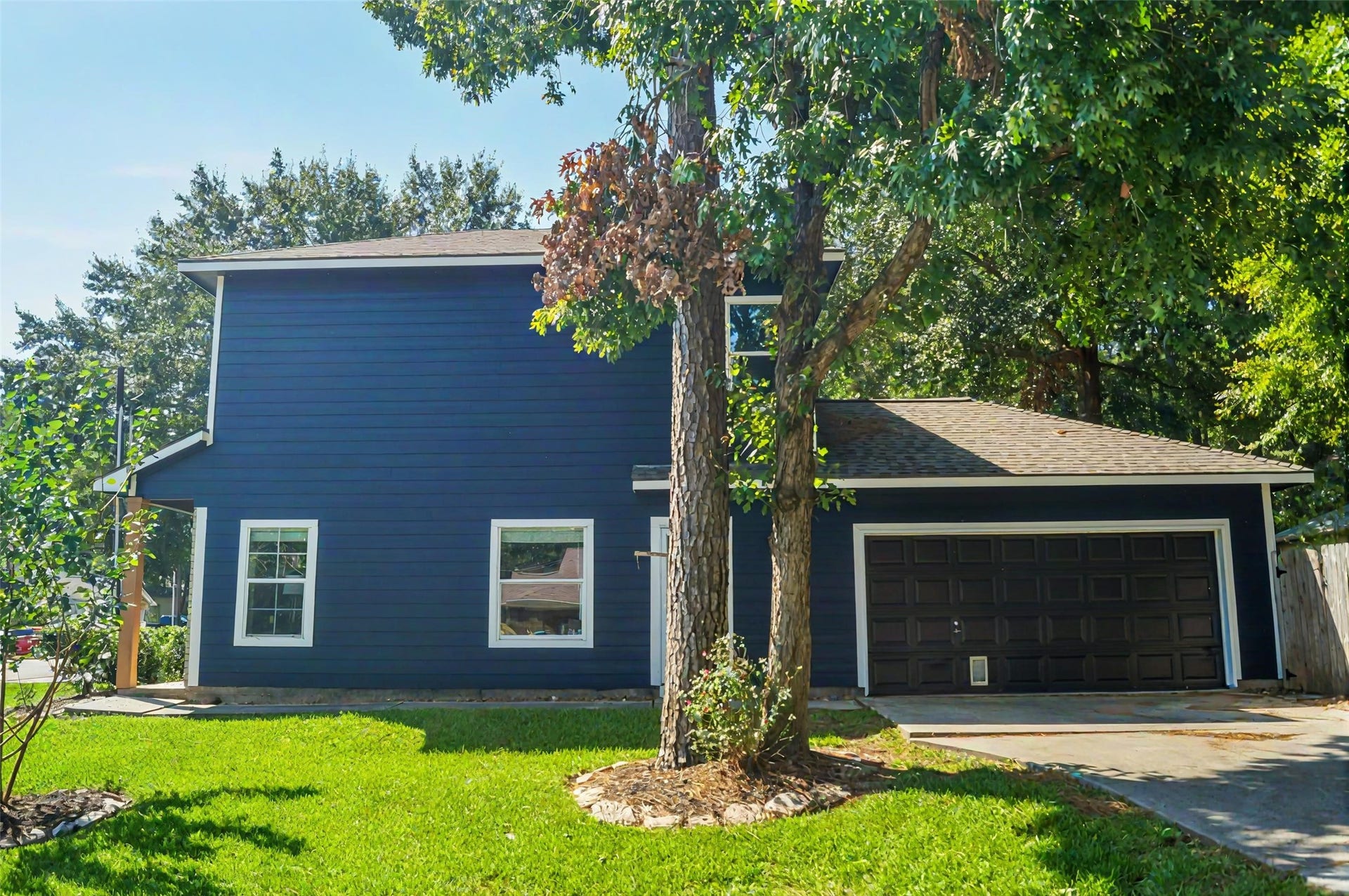 125 Clear Water Street W, Montgomery, TX 77356 125 Clear Water Street W, Montgomery, TX 77356