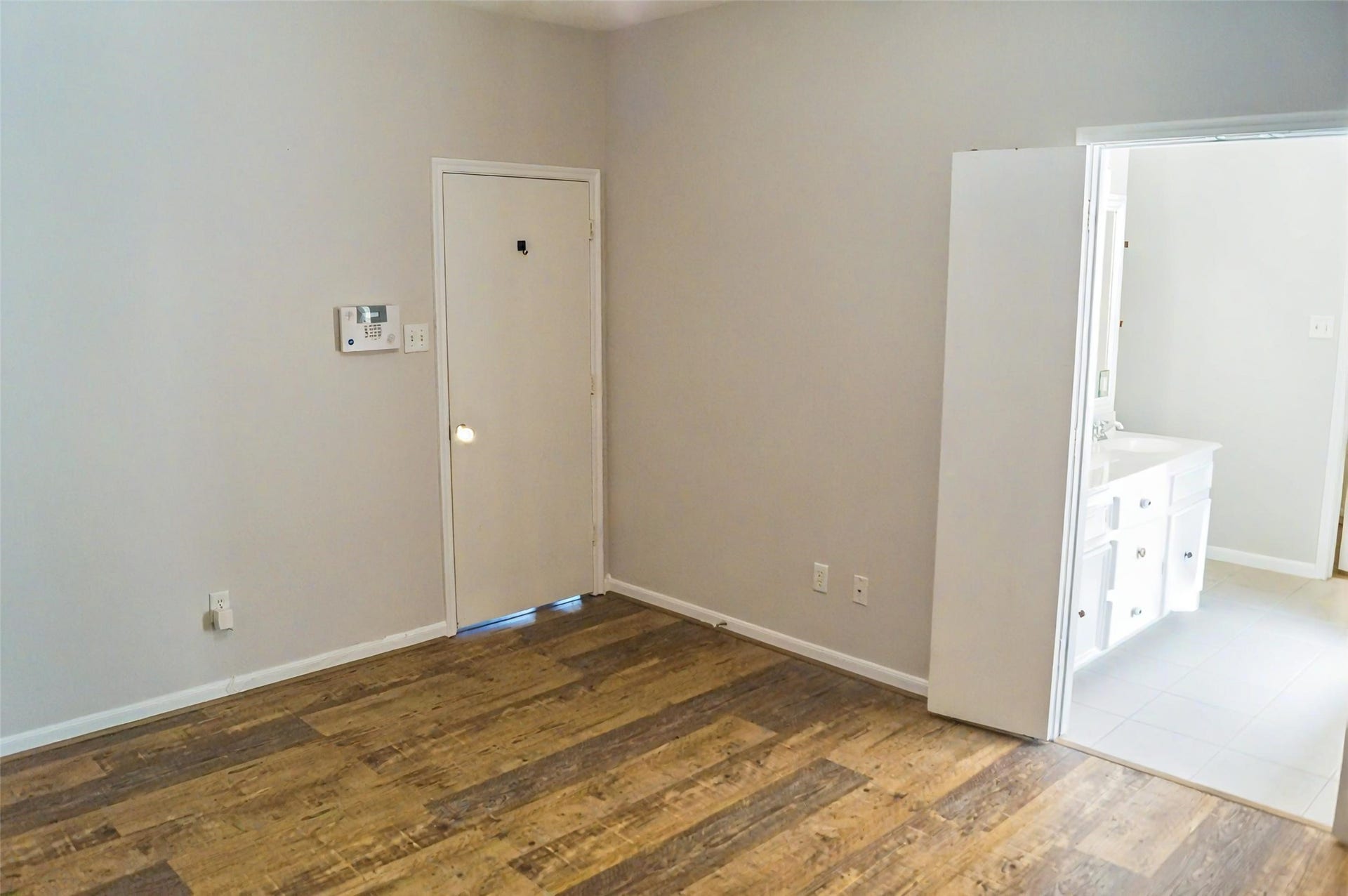 125 Clear Water Street W, Montgomery, TX 77356 125 Clear Water Street W, Montgomery, TX 77356