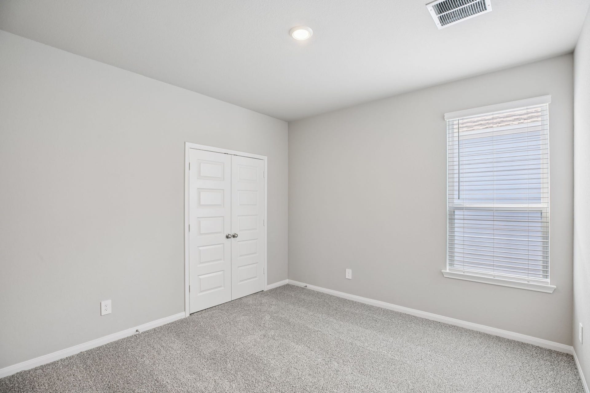 9163 Capilano Heights Drive, Cypress, TX 77433