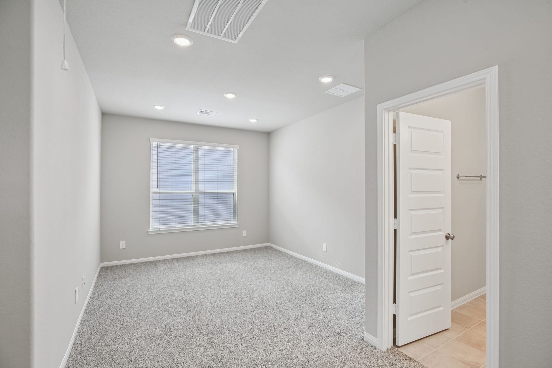 9163 Capilano Heights Drive, Cypress, TX 77433