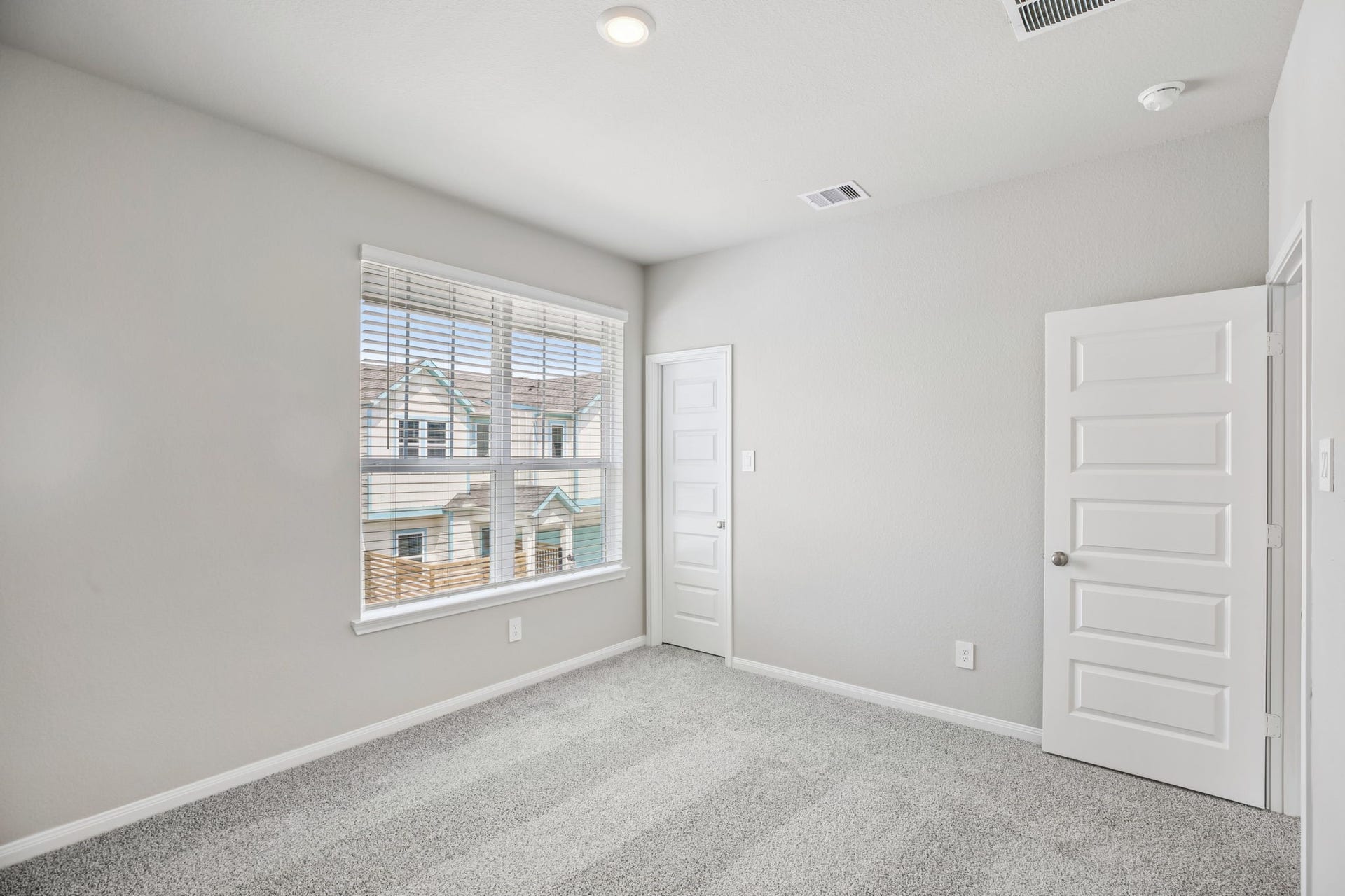 9163 Capilano Heights Drive, Cypress, TX 77433