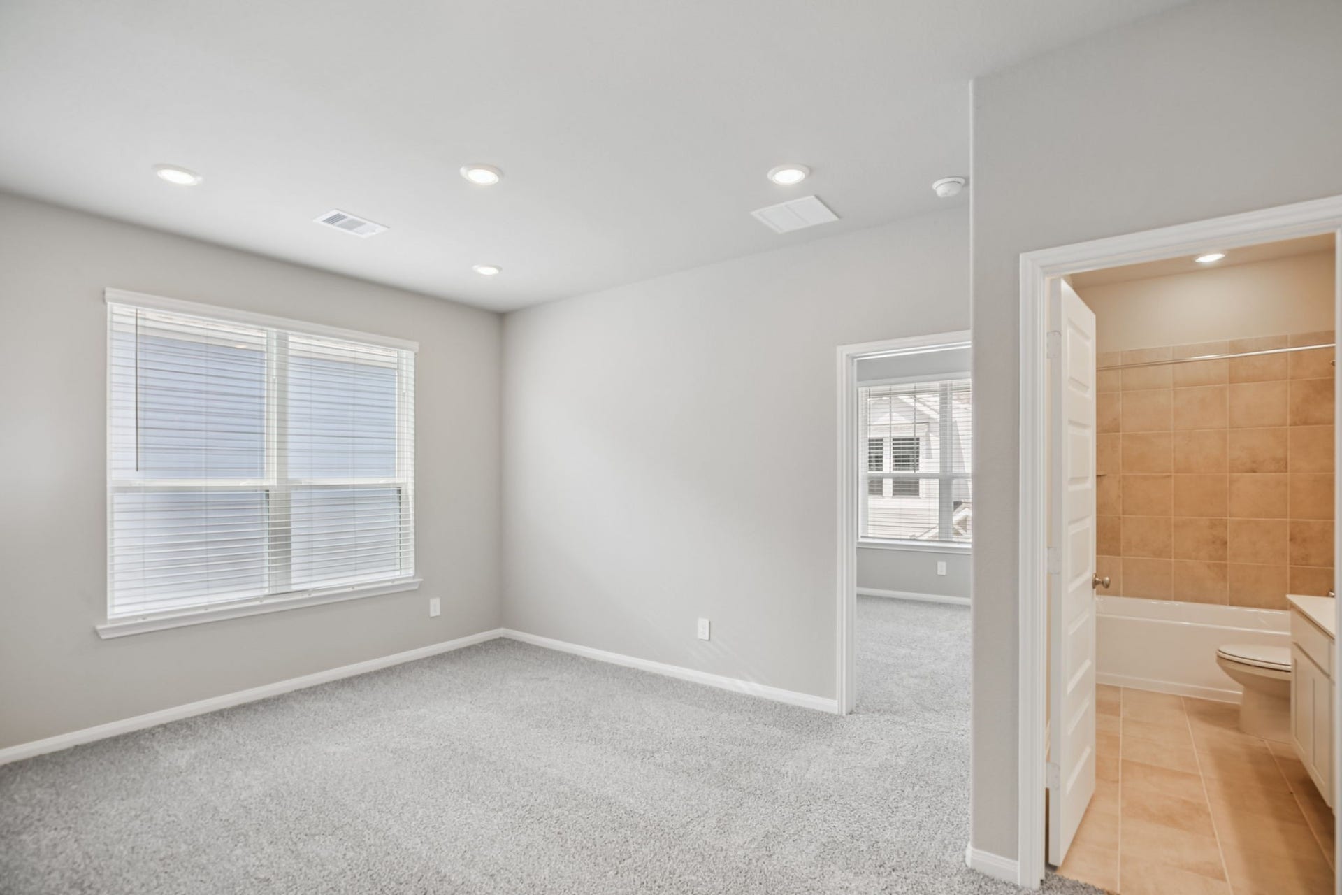 9163 Capilano Heights Drive, Cypress, TX 77433