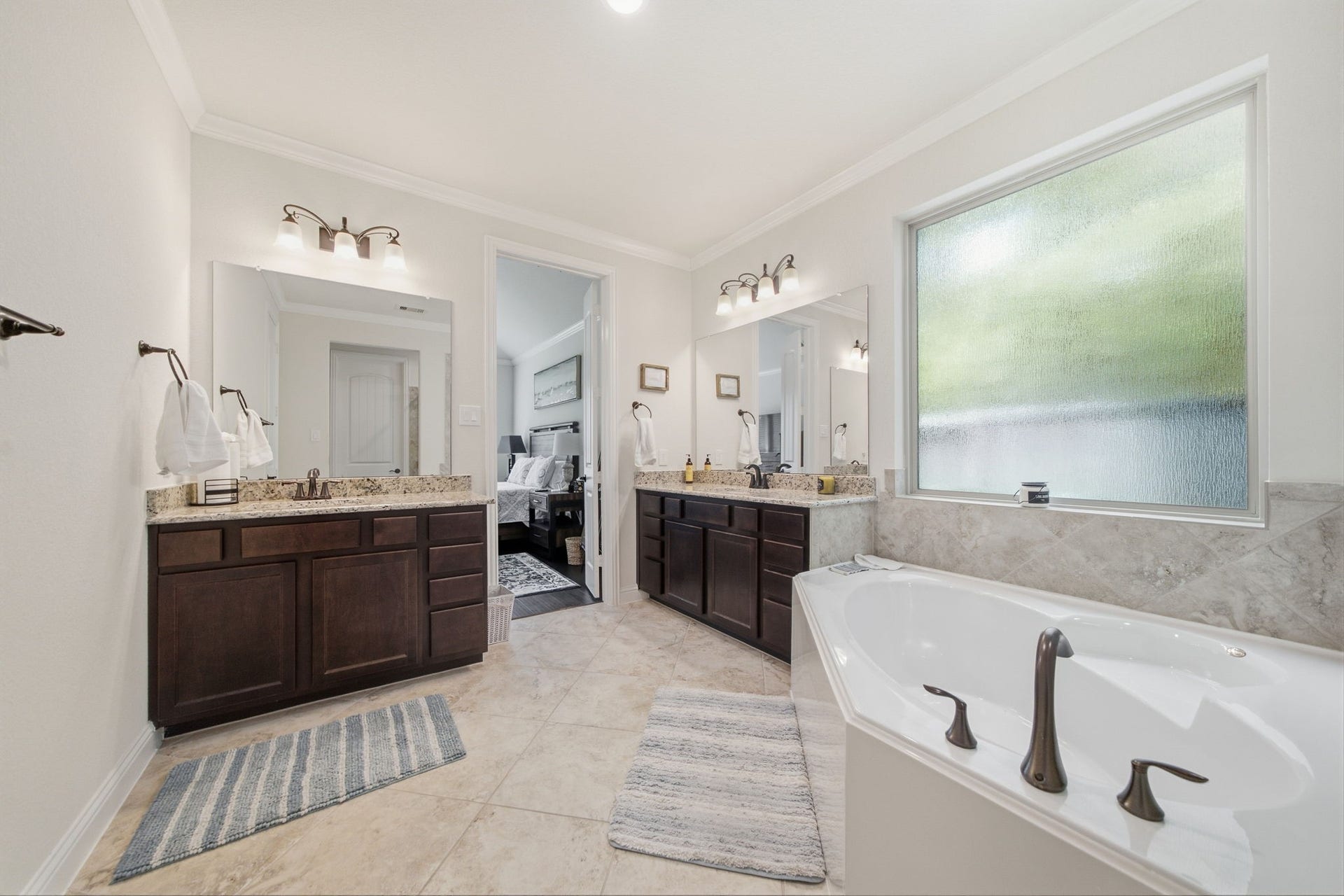 18806 Swansea Creek Drive, New Caney, TX 77357 Primary Bathroom