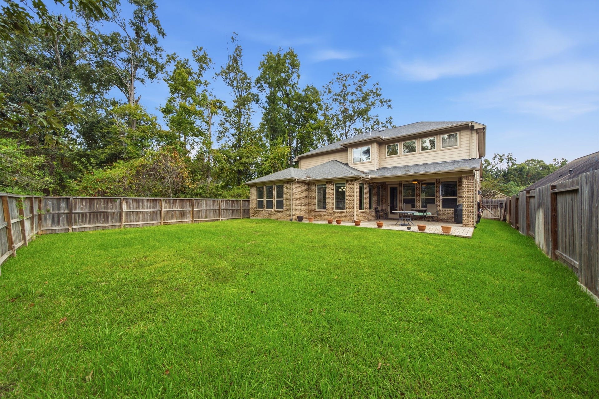 18806 Swansea Creek Drive, New Caney, TX 77357 Big Yard, no back neighbors!