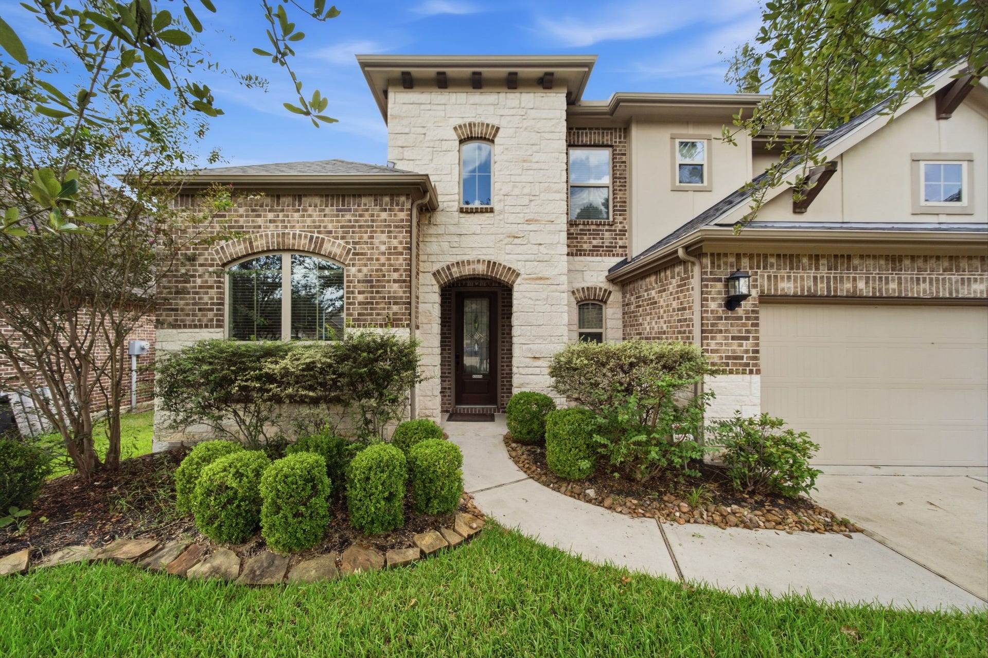 18806 Swansea Creek Drive, New Caney, TX 77357 Schedule your showing today!