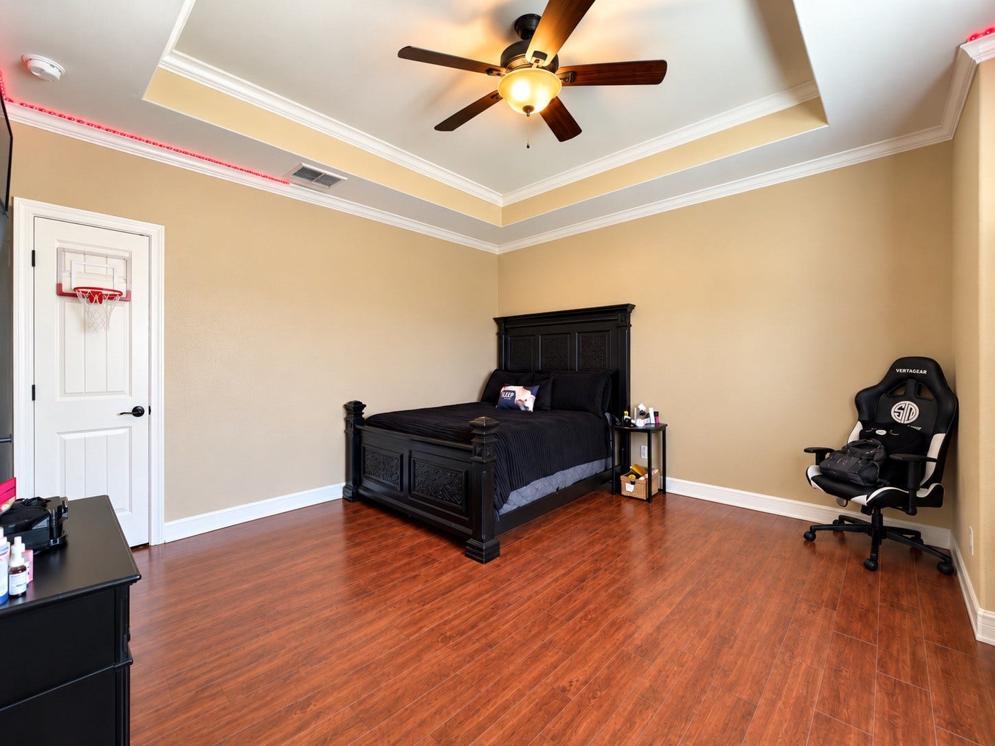 8999 Water Point Drive, Beach City, TX 77523 8999 Water Point Drive, Beach City, TX 77523