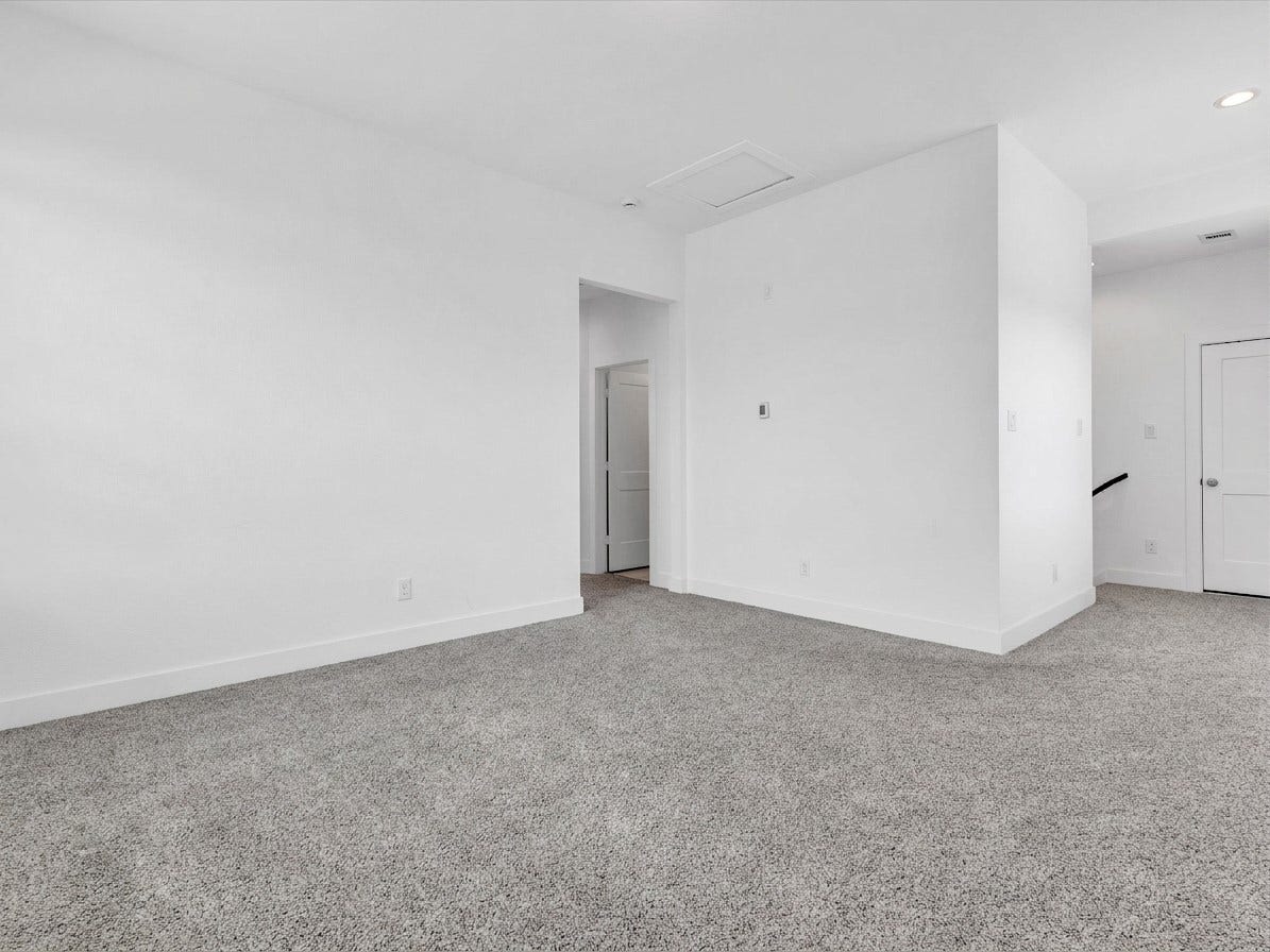 10718 Hidden Rock Drive, Missouri City, TX 77459 An expansive upstairs game room creates valuable additional living space separate from the main living areas downstairs.