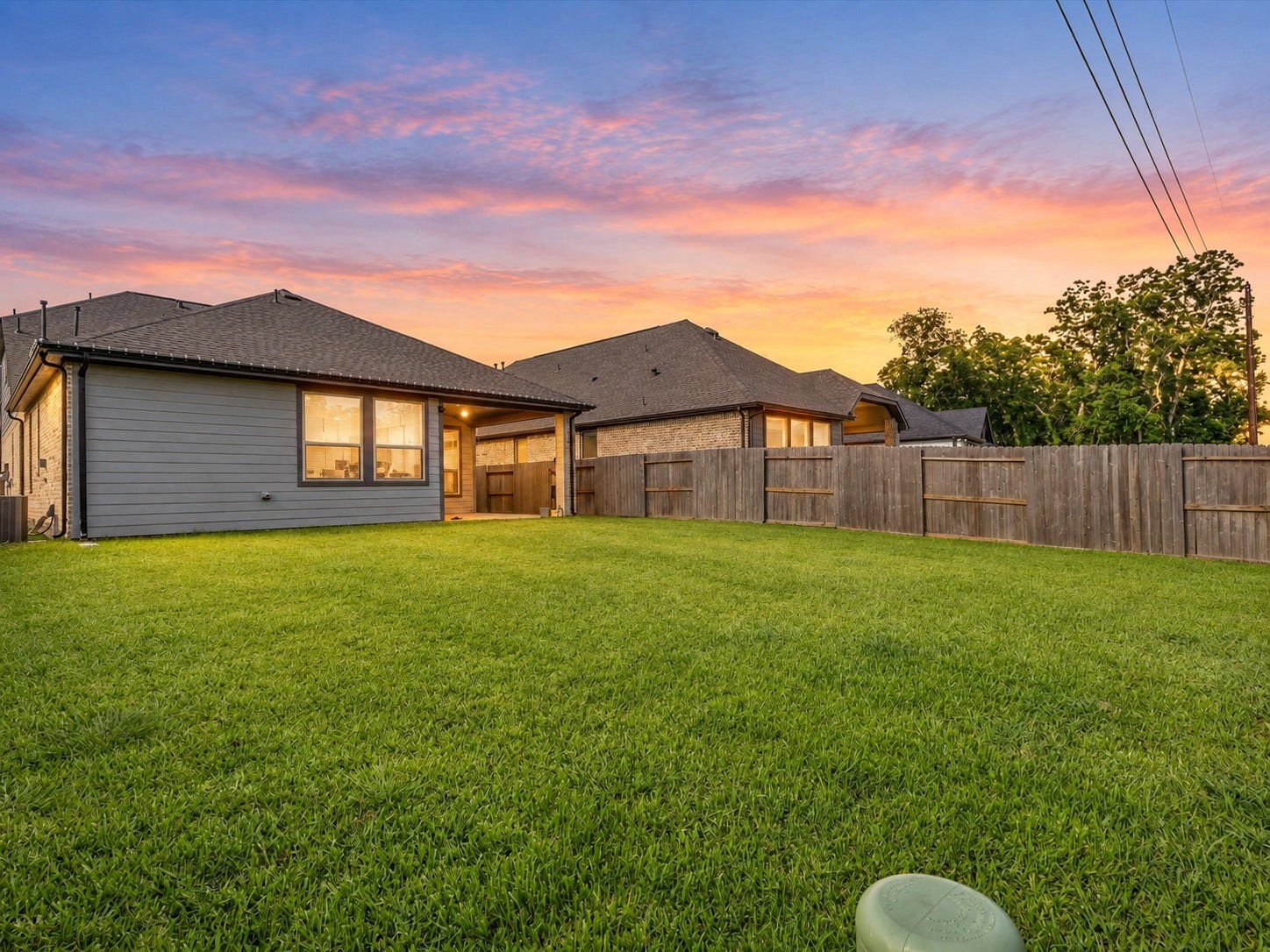10718 Hidden Rock Drive, Missouri City, TX 77459 A deep, fully fenced backyard provides exceptional usable space and added privacy, with ample room for future outdoor living, a play area or even a pool.