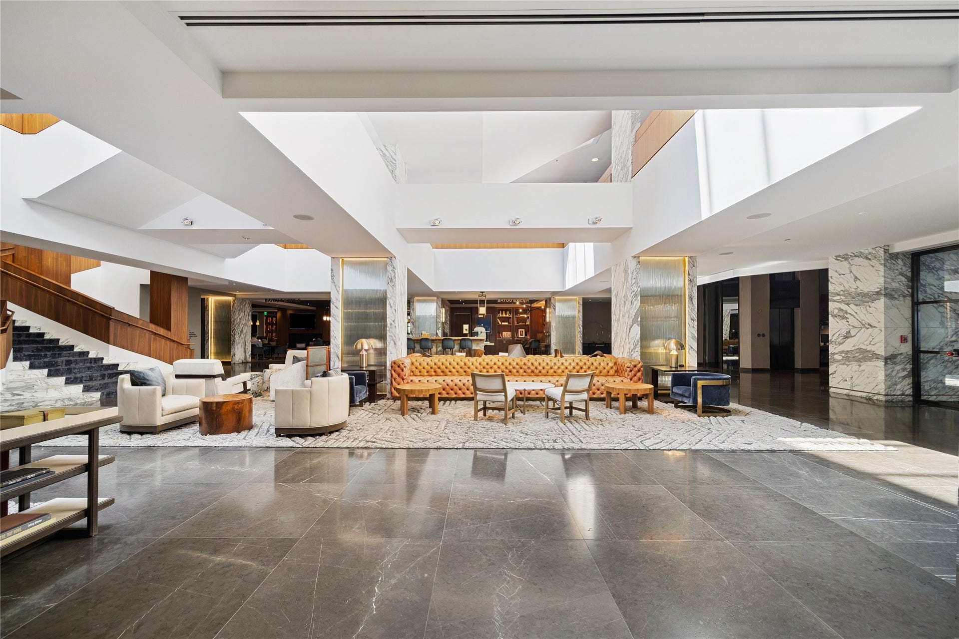 1111 Caroline Street, #2606, Houston, TX 77010 Known as Houstons living room, the Four Seasons blends timeless design with welcoming spaces like the residential lobby and elevator foyer. Residents enjoy both privacy and connection within one of downtowns most iconic addresses.