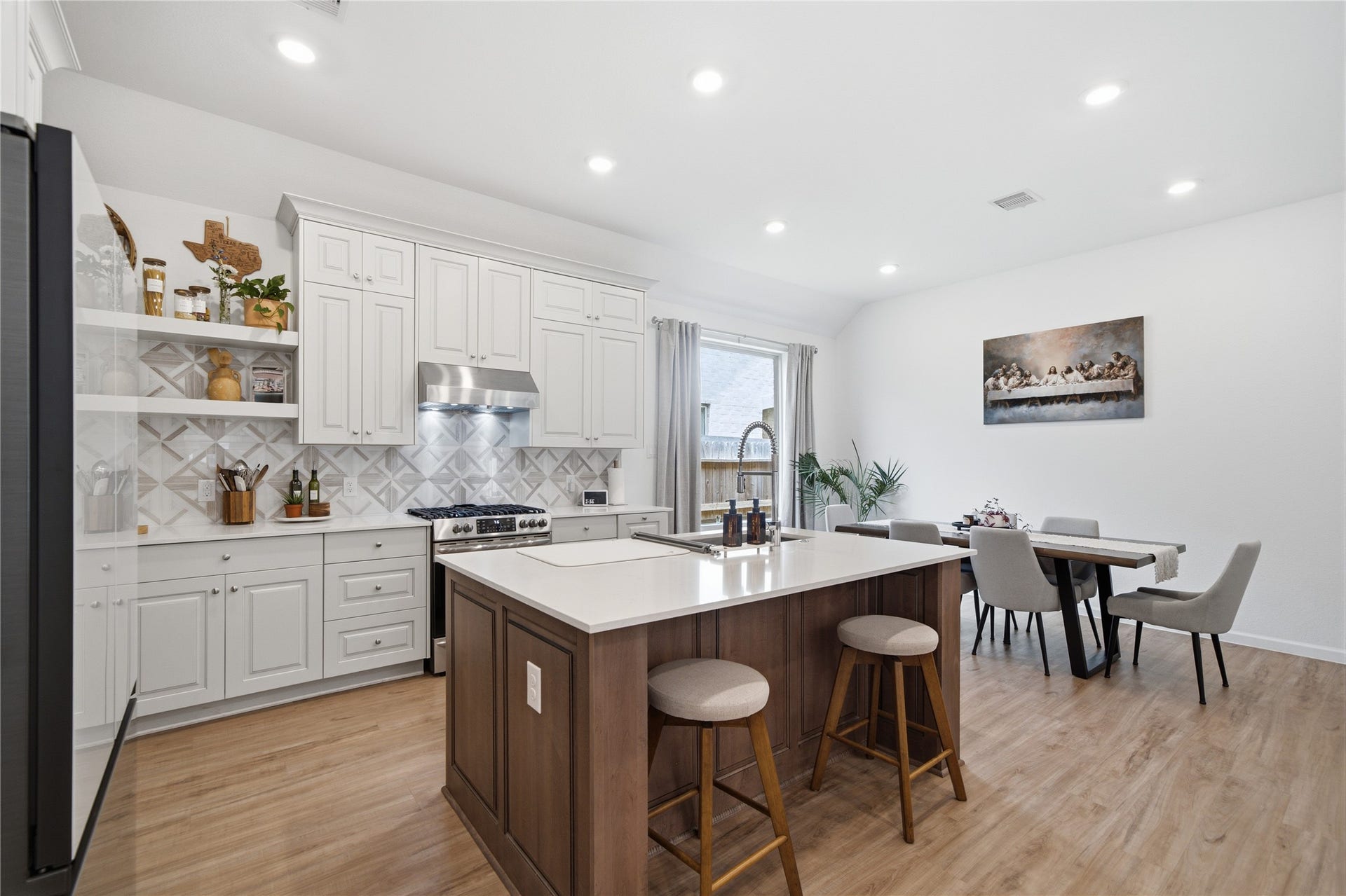 4919 Sand Clouds Drive, Katy, TX 77493 The large island is centrally located and has additional room for bar seating.