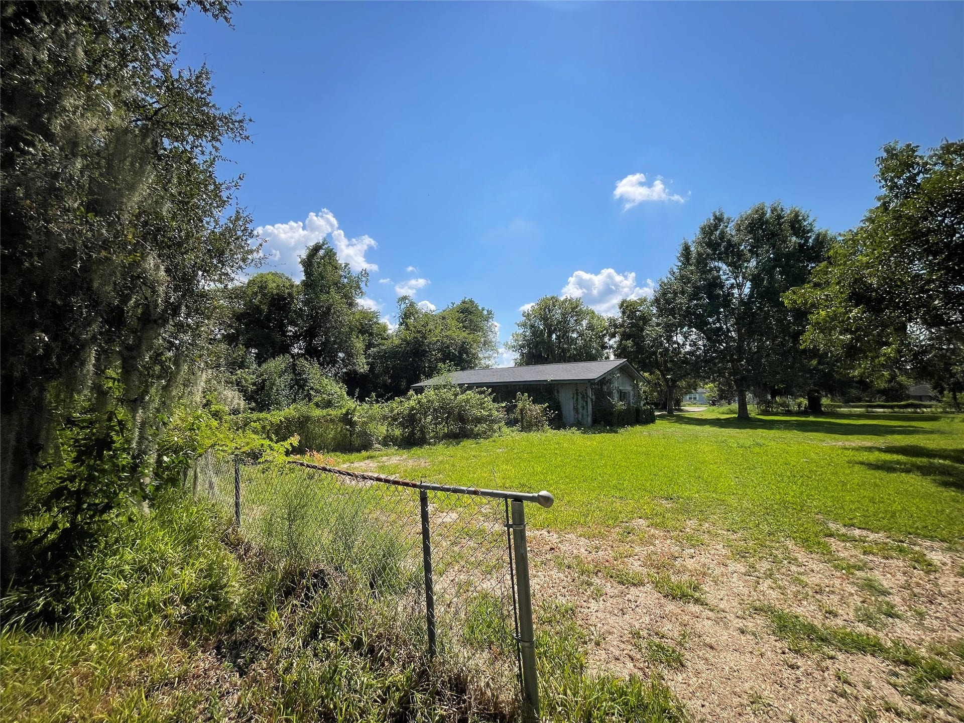 4969 County Road 803, Brazoria, TX 77422 4969 County Road 803, Brazoria, TX 77422