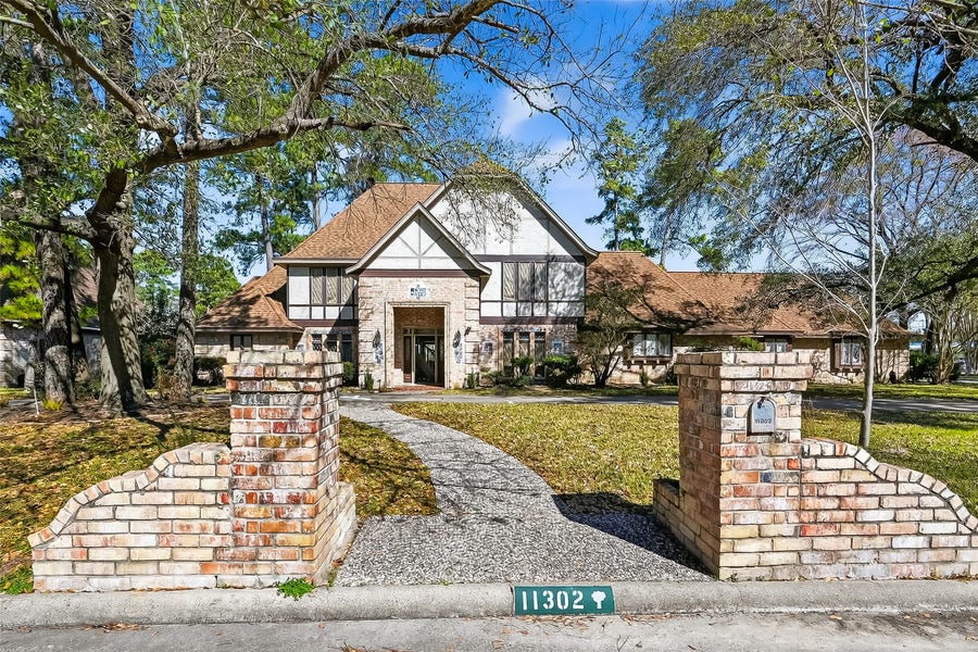 Property photo for 11302 Hylander Drive, Houston, TX