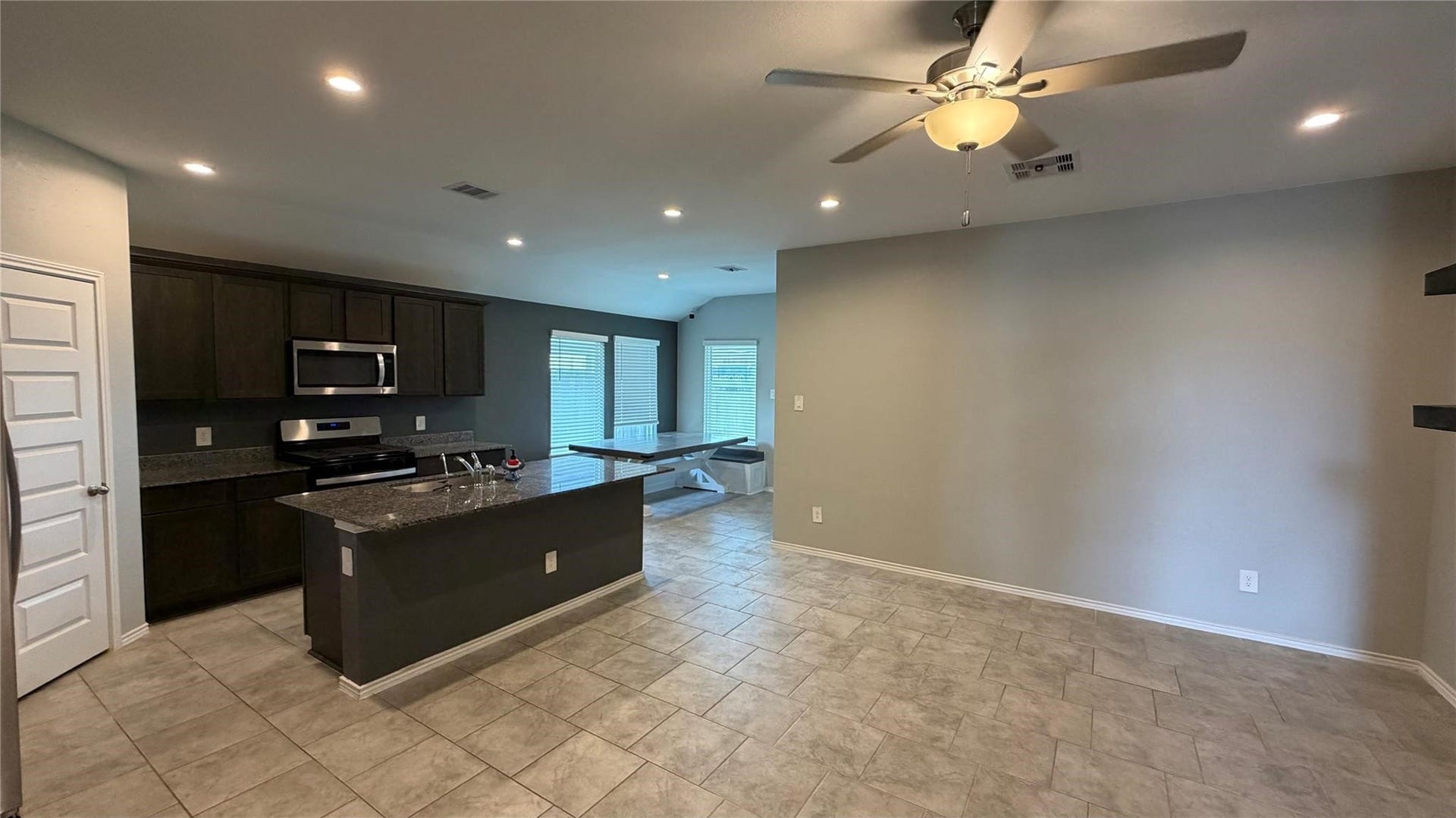 7518 Cynomys Court, Rosharon, TX 77583 7518 Cynomys Court, Rosharon, TX 77583