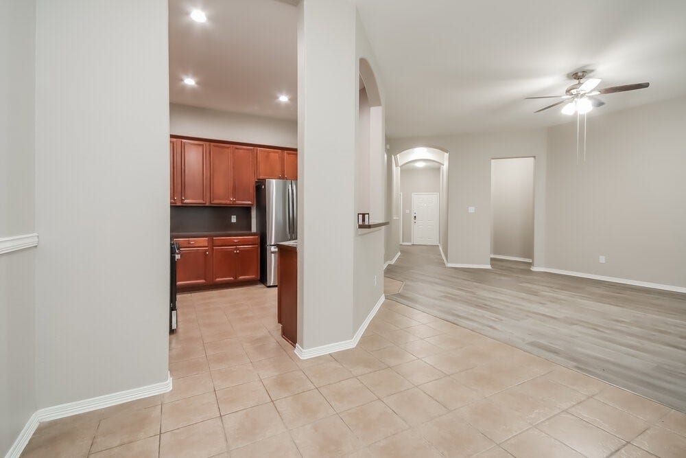 2309 Highland Crossing Drive, Conroe, TX 77304