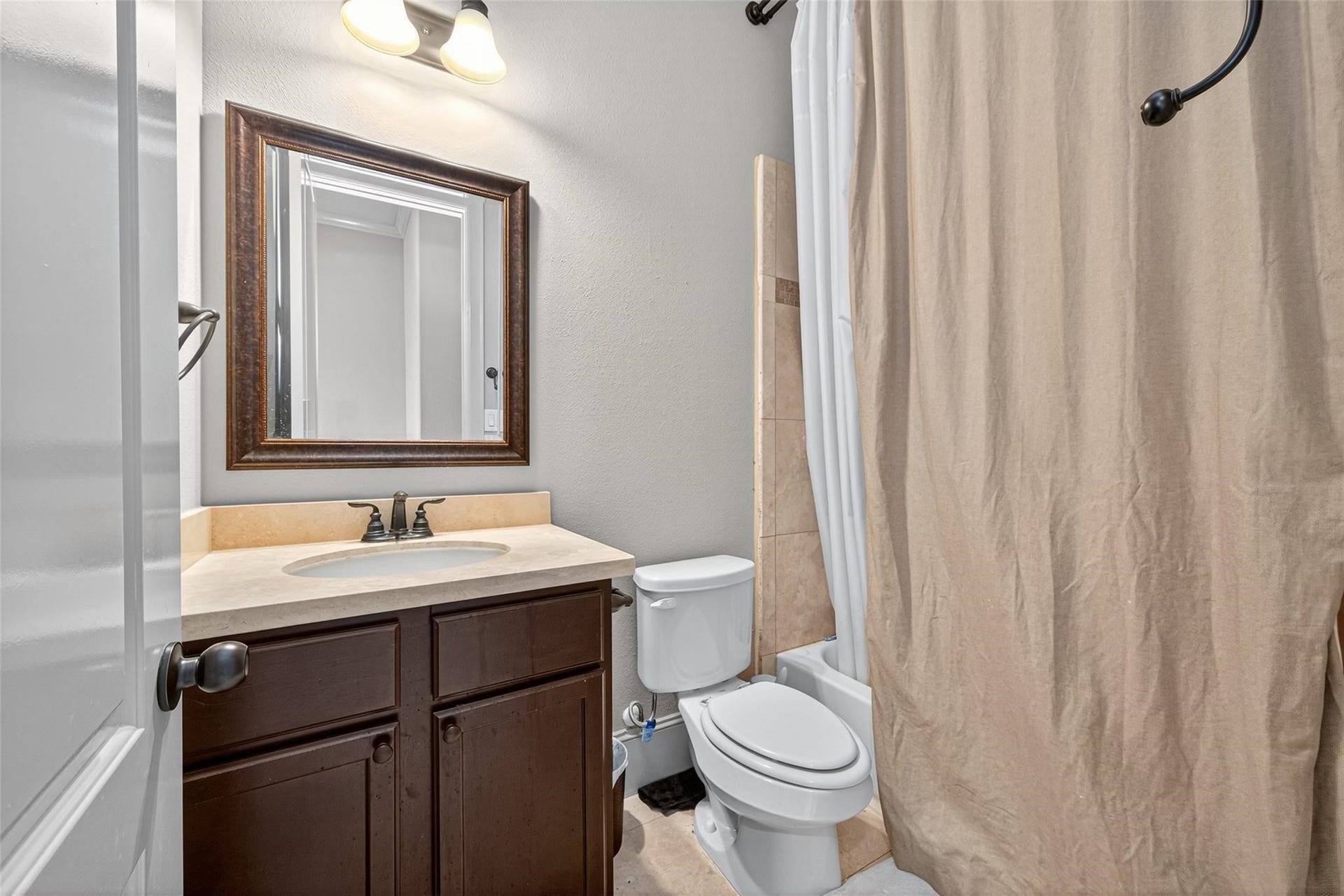 1821 W 24th Street, Houston, TX 77008