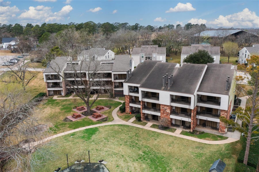 Property photo for 1000 April Sound Boulevard, Conroe, TX