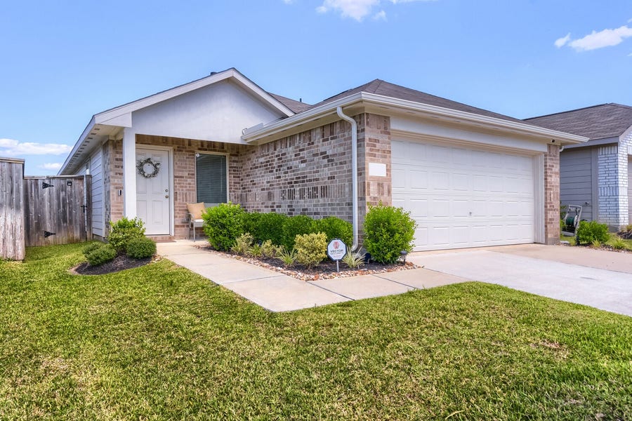 Property photo for 2729 Cadiz Bay Drive, Conroe, TX