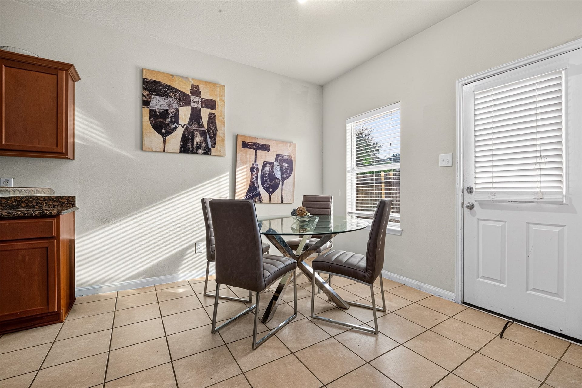 10221 Stone Gate Drive, Conroe, TX 77385 10221 Stone Gate Drive, Conroe, TX 77385