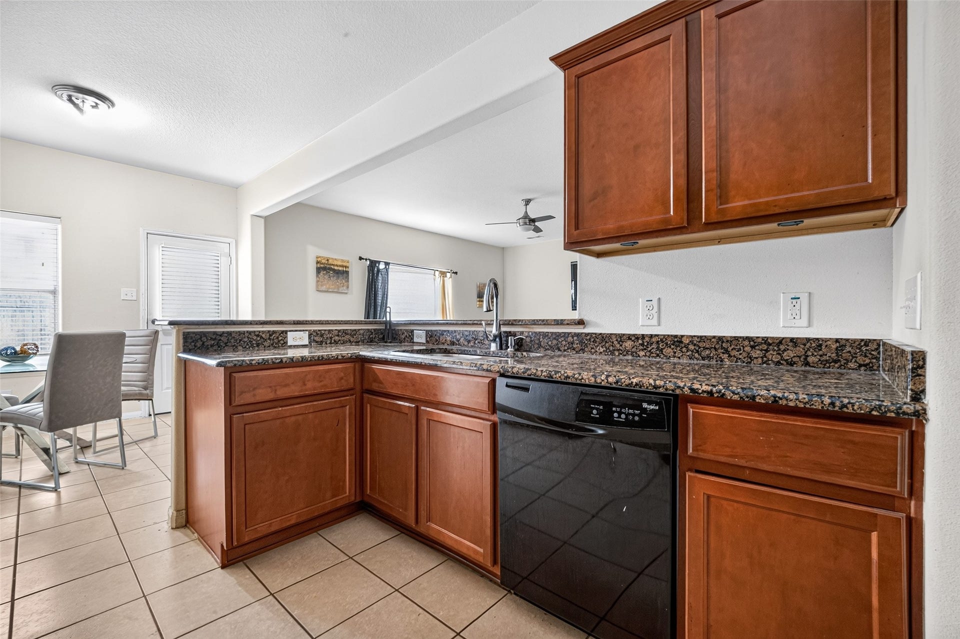 10221 Stone Gate Drive, Conroe, TX 77385 10221 Stone Gate Drive, Conroe, TX 77385