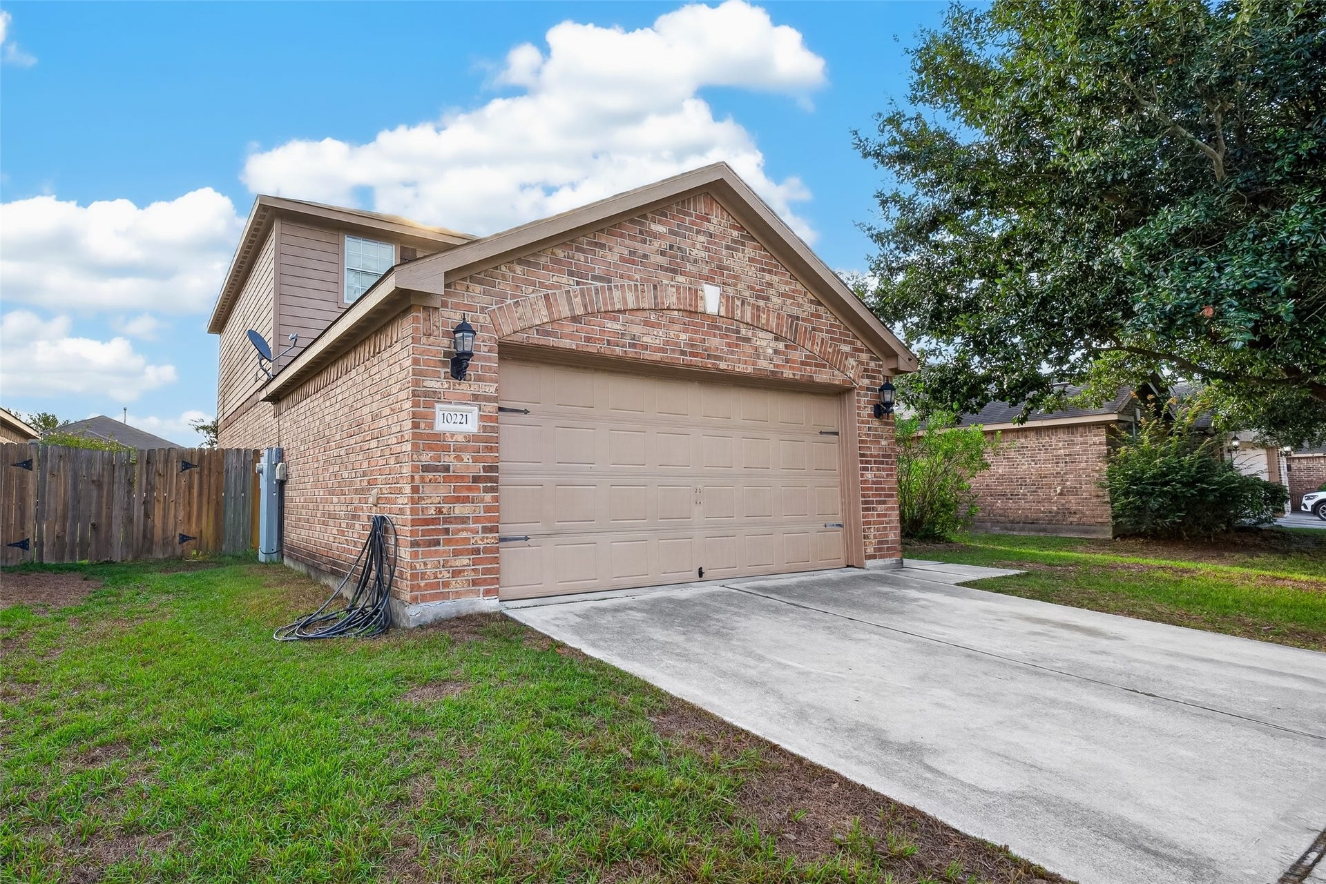 10221 Stone Gate Drive, Conroe, TX 77385 10221 Stone Gate Drive, Conroe, TX 77385