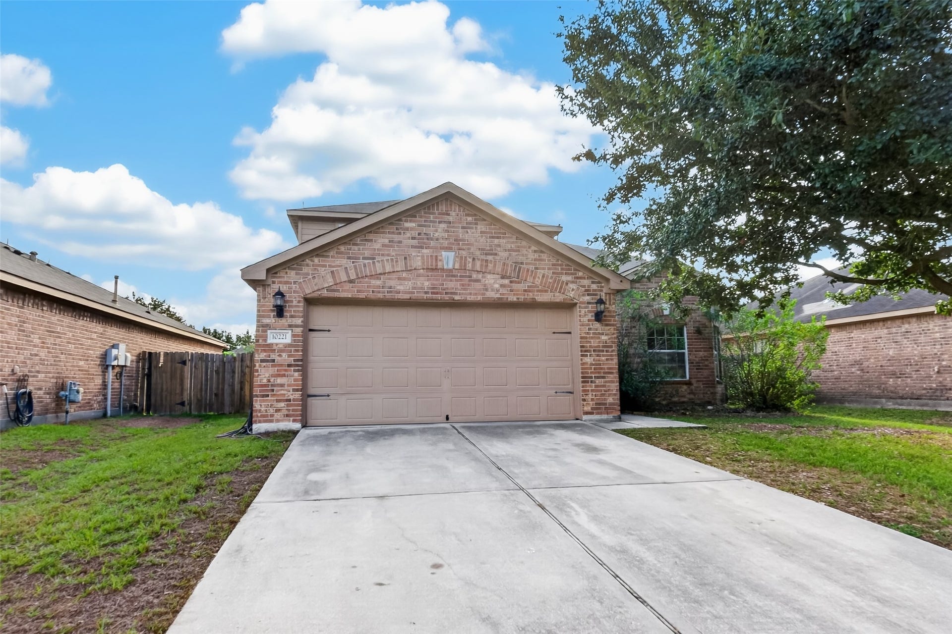 10221 Stone Gate Drive, Conroe, TX 77385 10221 Stone Gate Drive, Conroe, TX 77385