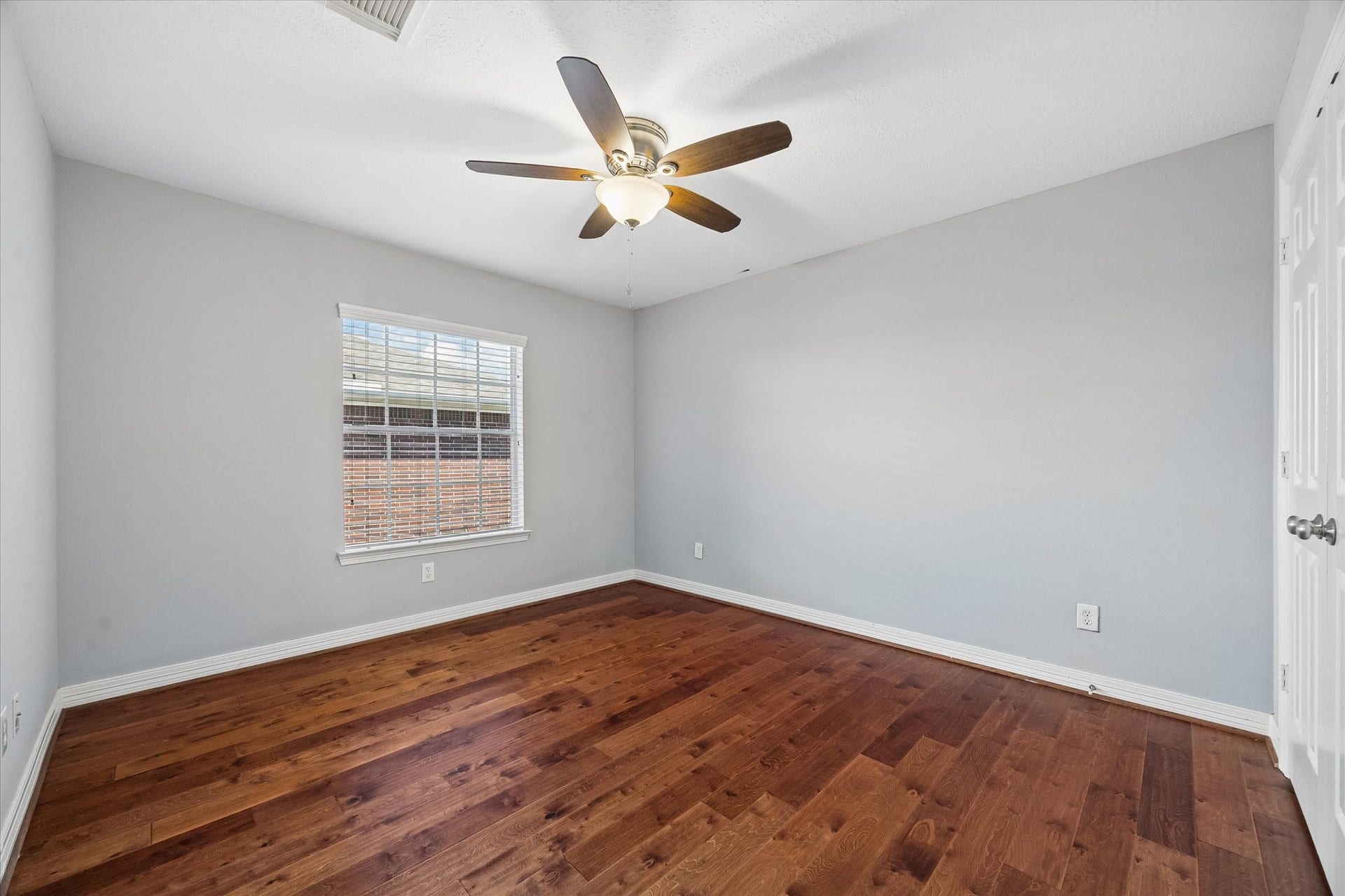 4707 Stackstone Lane, Katy, TX 77450 secondary bedroom.