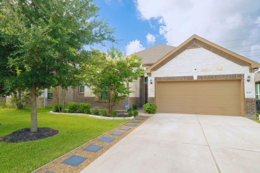 Property photo for 28419 Bobcat Bayou Drive, Katy, TX