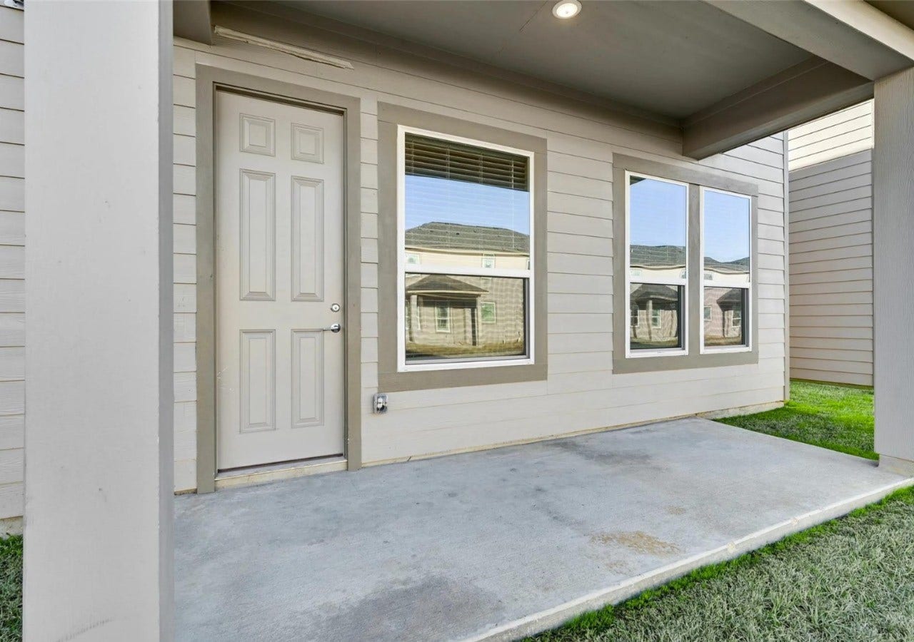 Photos depict a model home built on the same floor plan as the listed property. Variations may exist; visit in person for accuratedetails