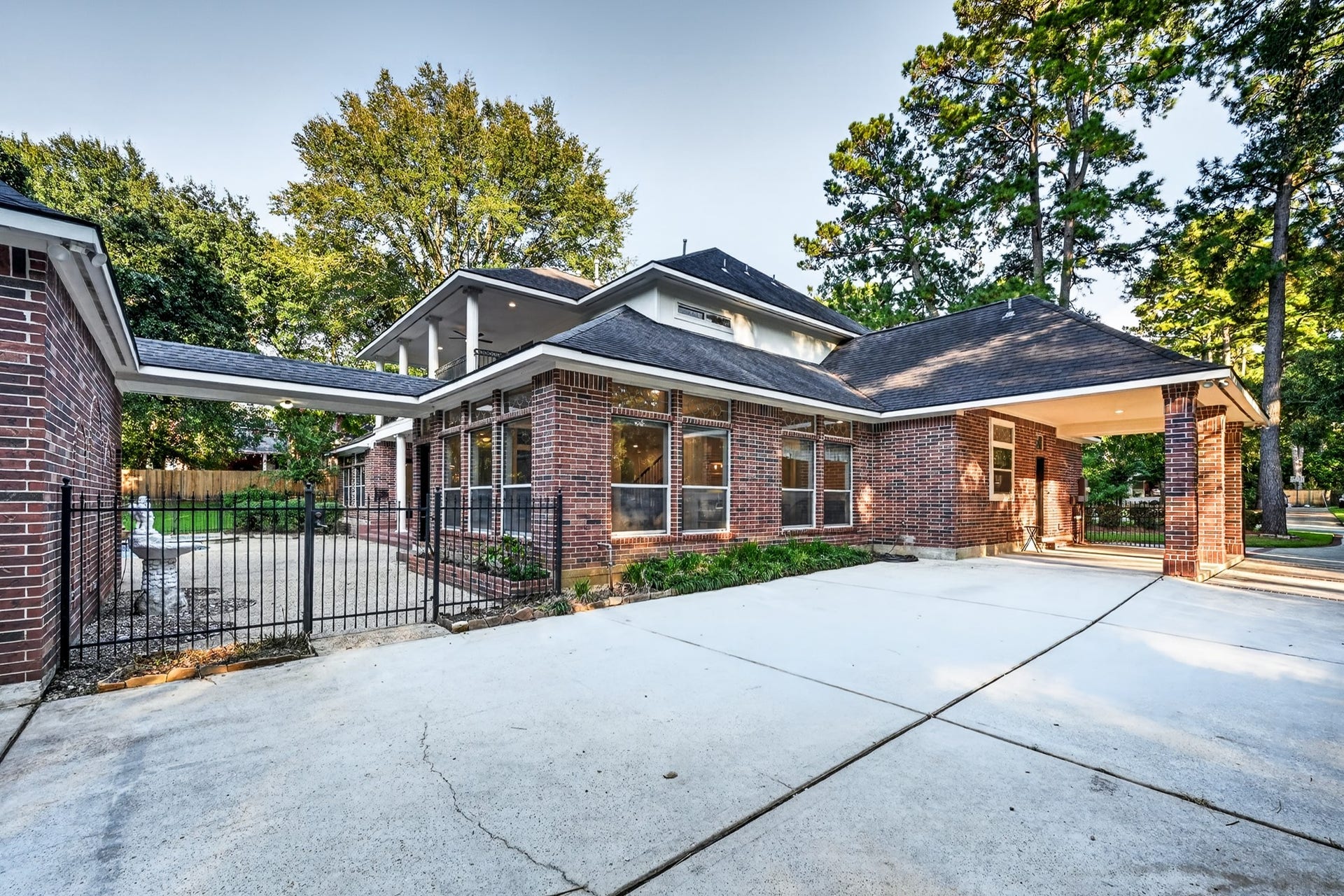15406 Hunters Bend Drive, Tomball, TX 77377 15406 Hunters Bend Drive, Tomball, TX 77377