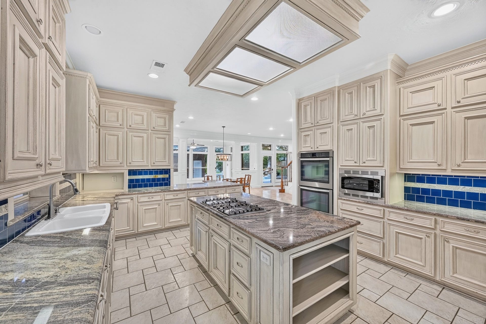 15406 Hunters Bend Drive, Tomball, TX 77377 15406 Hunters Bend Drive, Tomball, TX 77377