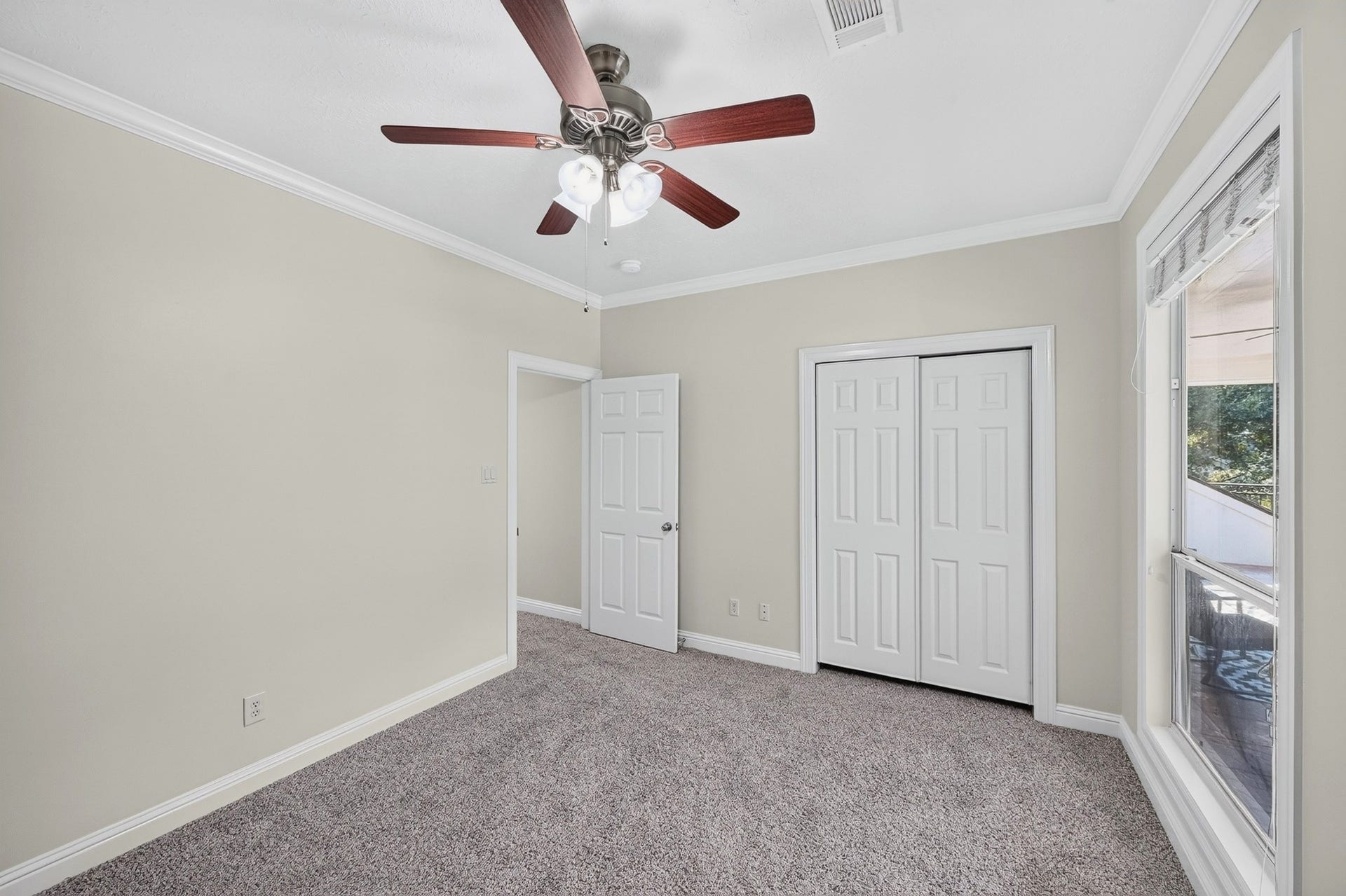 15406 Hunters Bend Drive, Tomball, TX 77377 15406 Hunters Bend Drive, Tomball, TX 77377