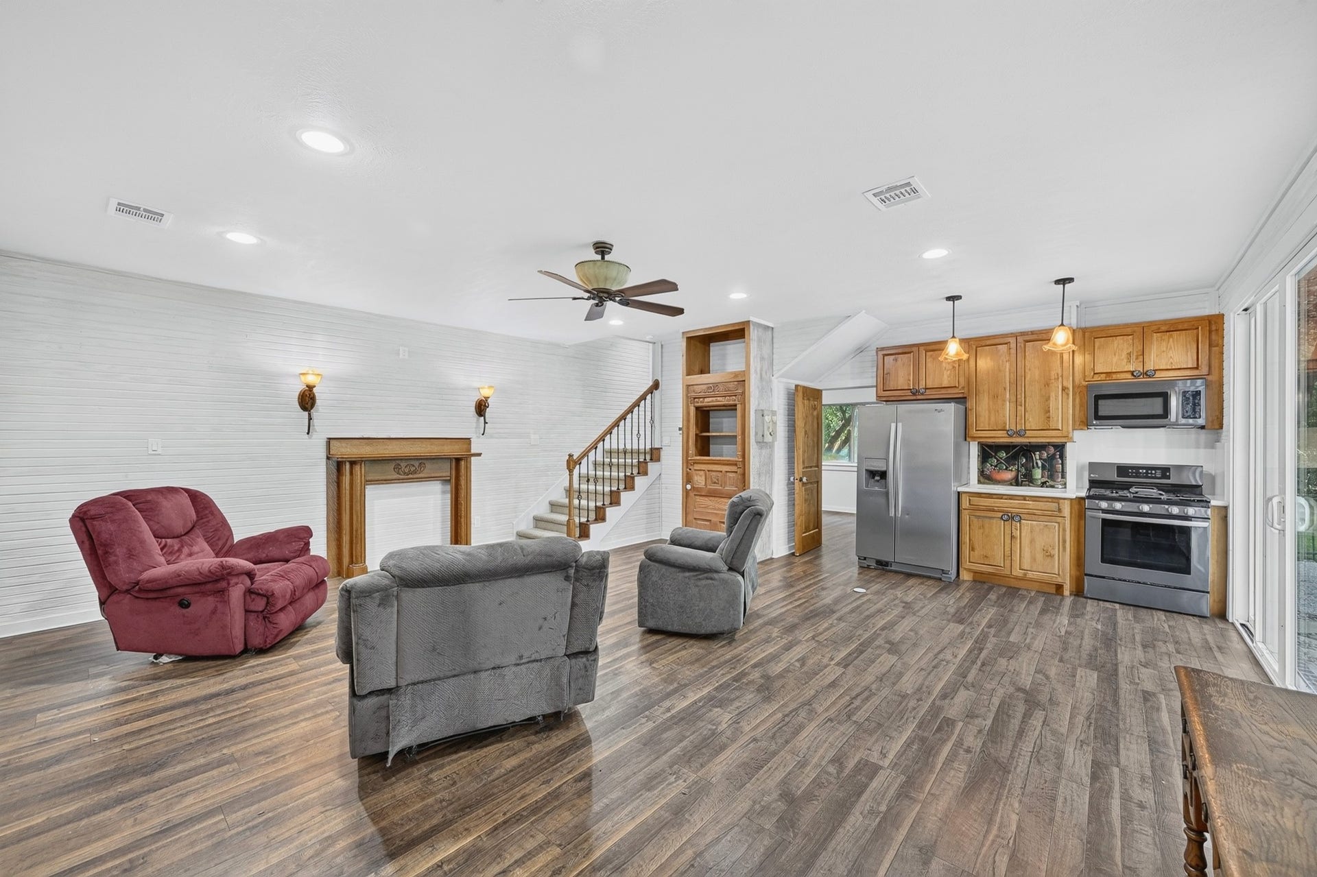 15406 Hunters Bend Drive, Tomball, TX 77377 15406 Hunters Bend Drive, Tomball, TX 77377