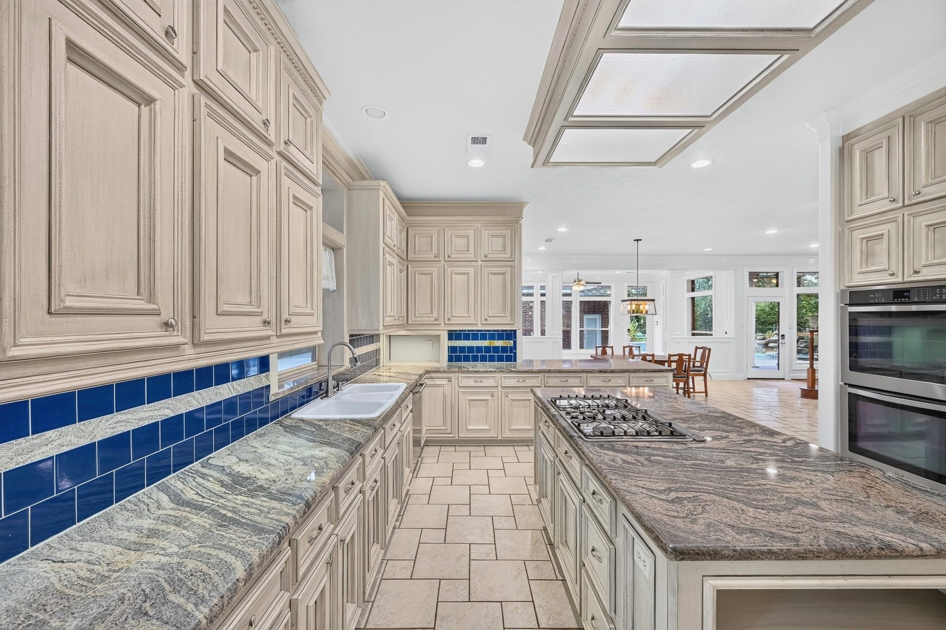 15406 Hunters Bend Drive, Tomball, TX 77377 15406 Hunters Bend Drive, Tomball, TX 77377