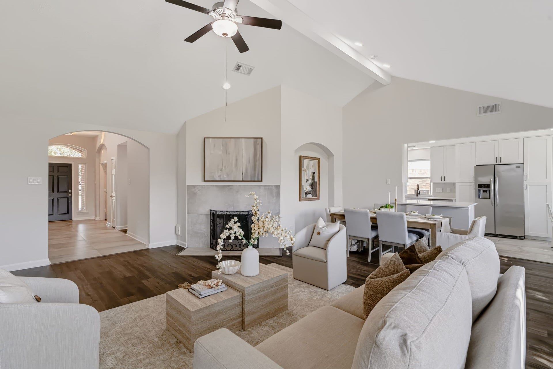 16811 Pheasant Ridge, Sugar Land, TX 77498 TAKE NOTE OF THE NEW LVP FLOORING AND FRESH INTERIOR PAINT.