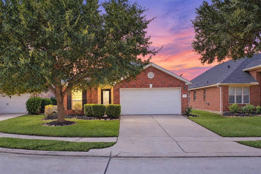 Property photo for 11311 Elizabeth Brook Drive, Richmond, TX
