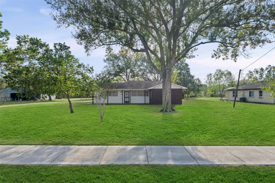Property photo for 4311 Fm 2218 Road, Richmond, TX