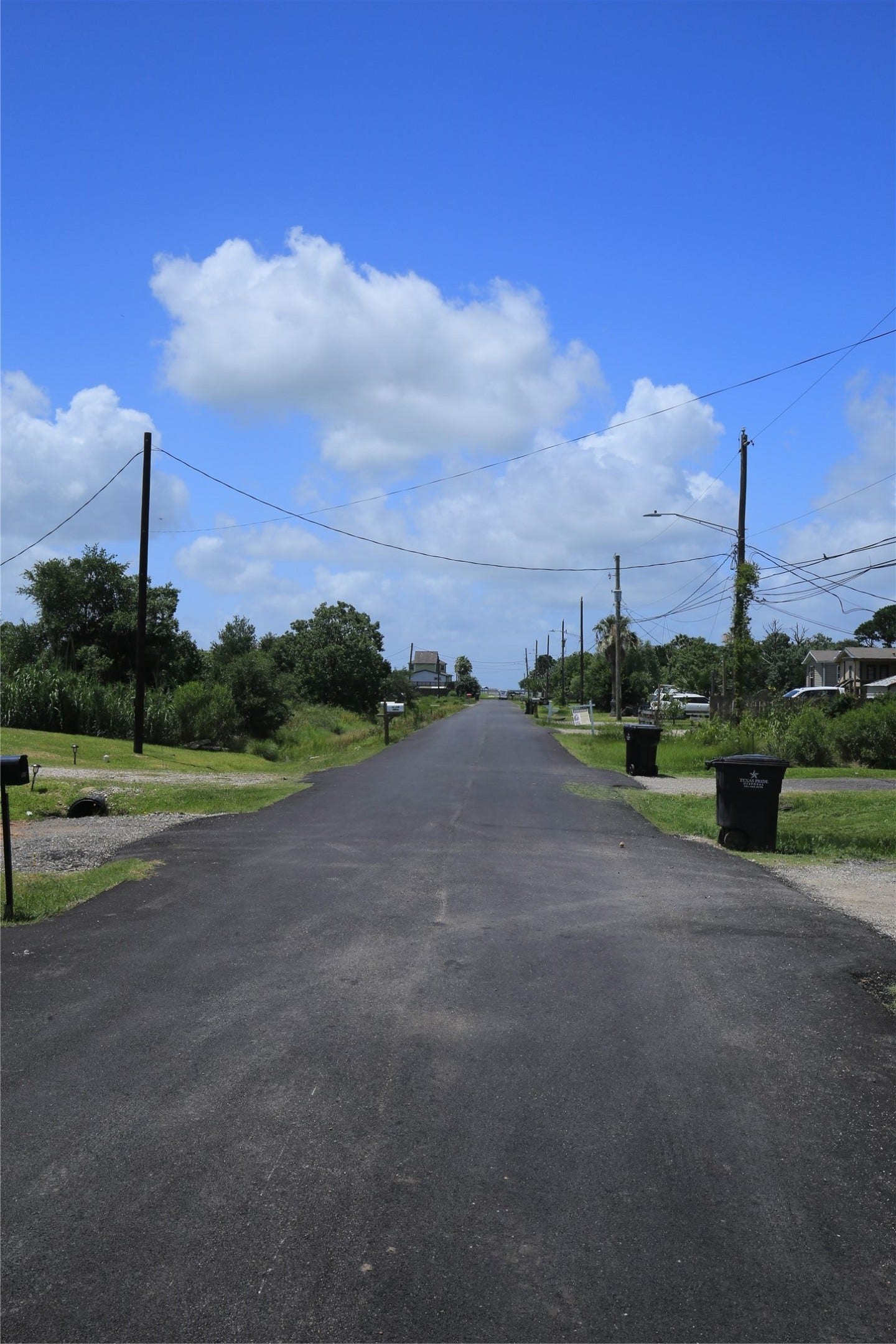 917 13th Street, Dickinson, TX 77539 917 13th Street, Dickinson, TX 77539