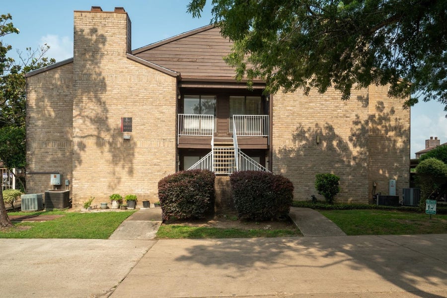 Property photo for 6633 W Airport Boulevard, #916, Houston, TX