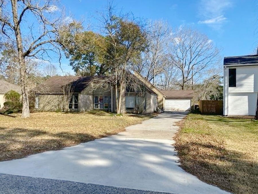Property photo for 1502 Chestnut Ridge Road, Houston, TX