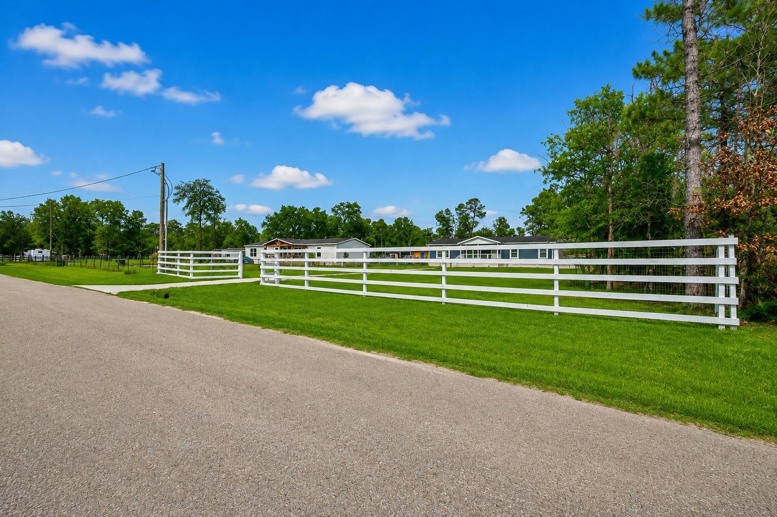 15933 W Relza Drive, Splendora, TX 77372