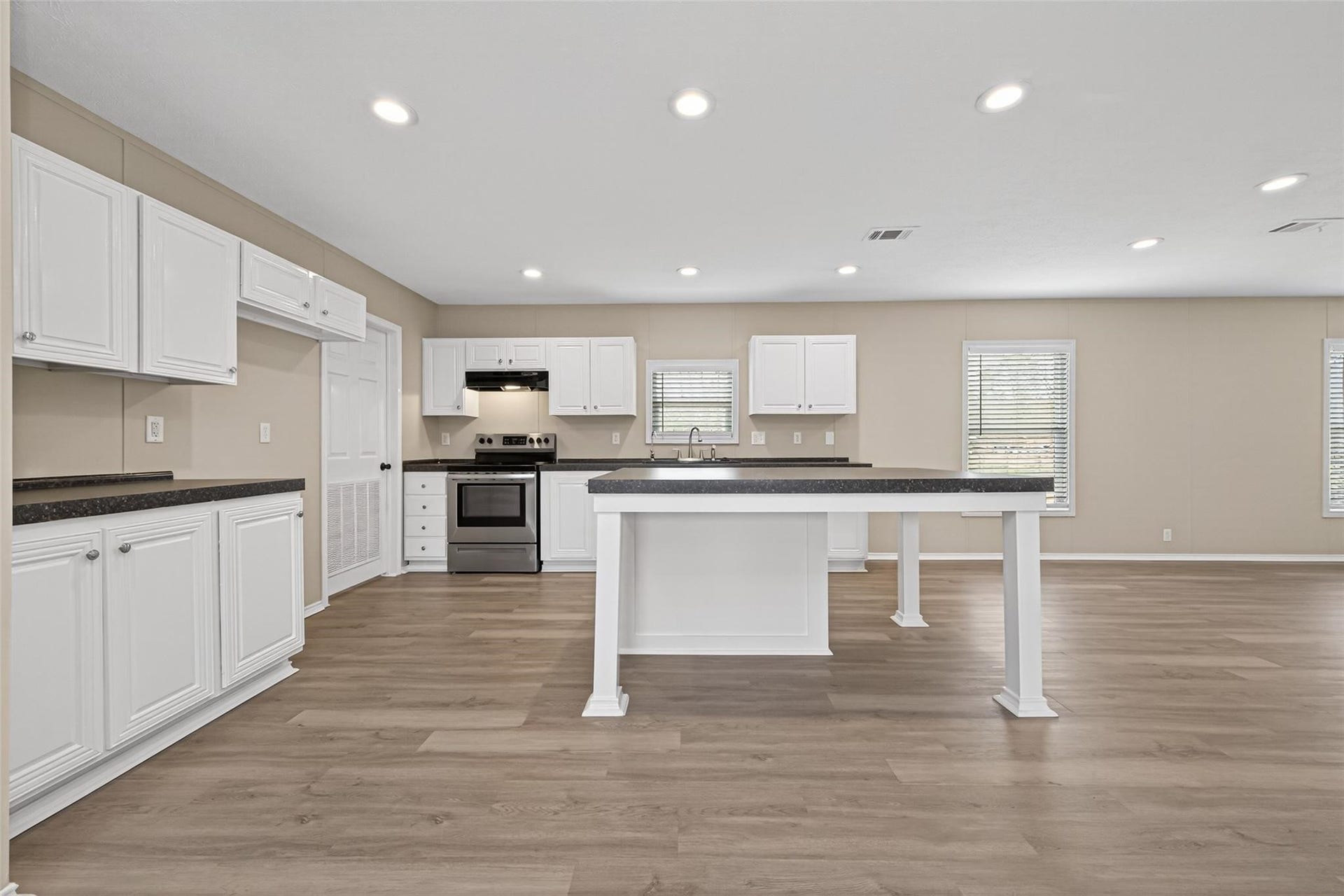 15933 W Relza Drive, Splendora, TX 77372