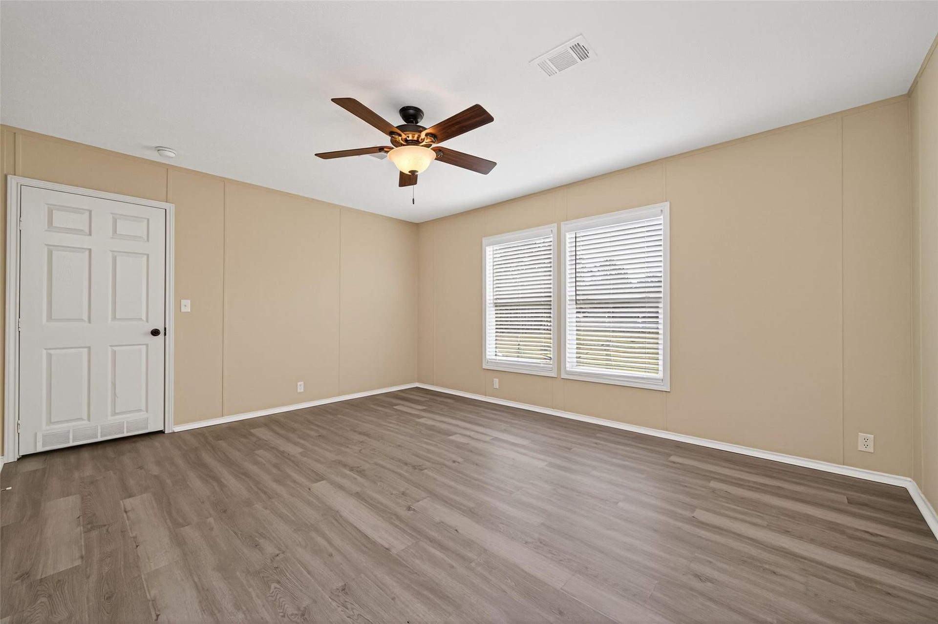 15933 W Relza Drive, Splendora, TX 77372