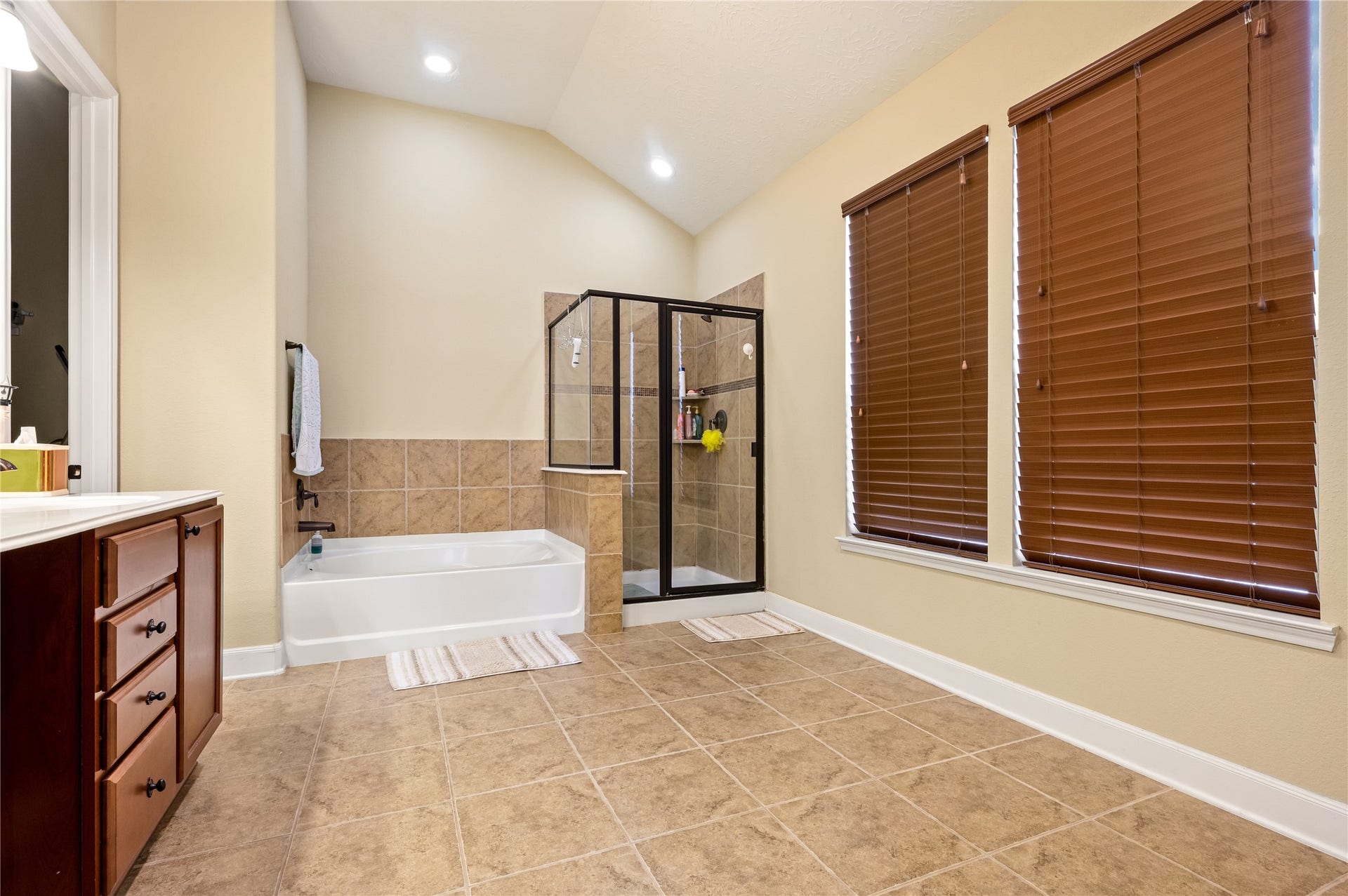 9522 Alabaster Oaks Lane, Humble, TX 77396 9522 Alabaster Oaks Lane, Humble, TX 77396