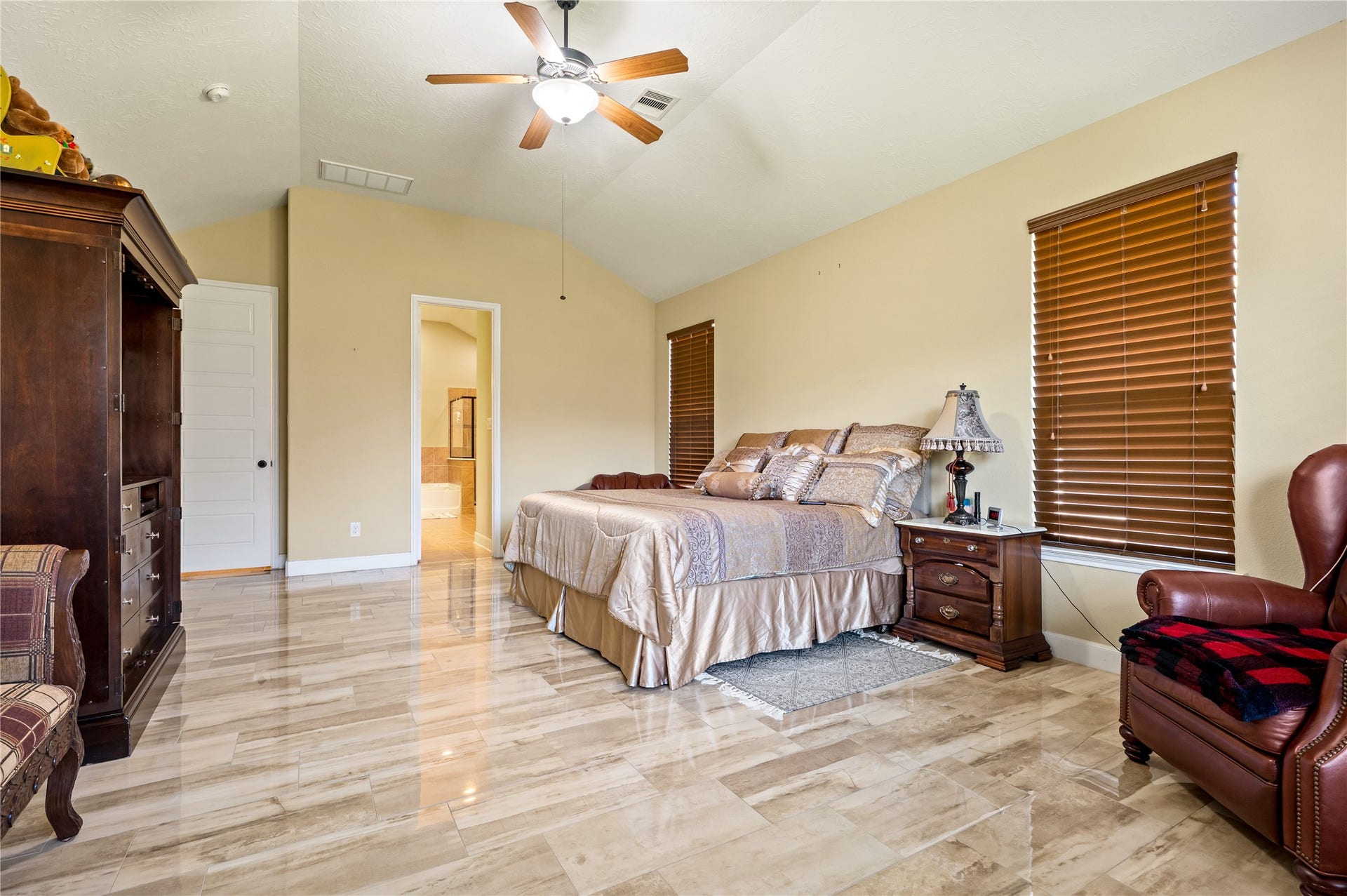 9522 Alabaster Oaks Lane, Humble, TX 77396 9522 Alabaster Oaks Lane, Humble, TX 77396