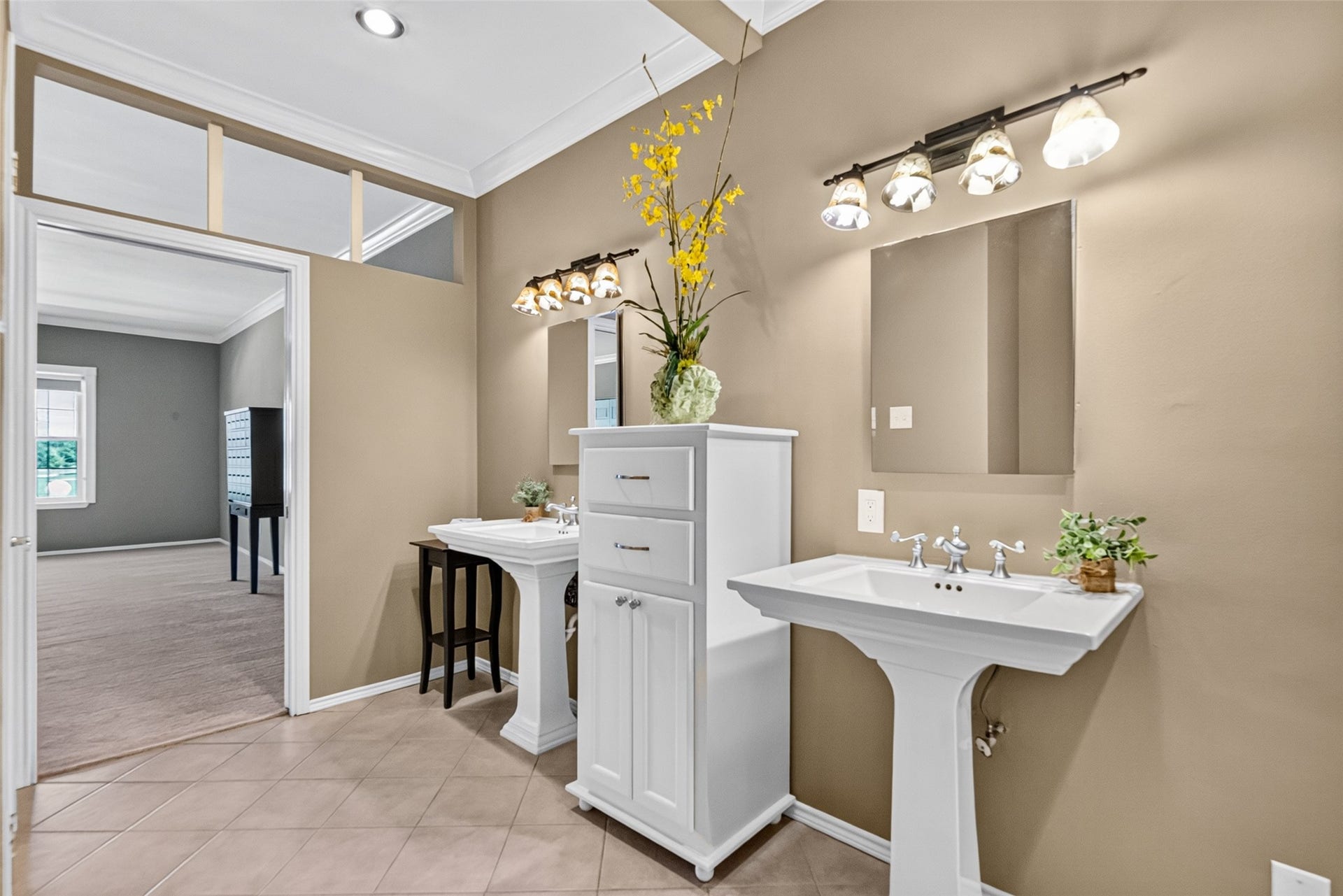 404 Wilcrest Drive, #404, Houston, TX 77042 404 Wilcrest Drive, #404, Houston, TX 77042