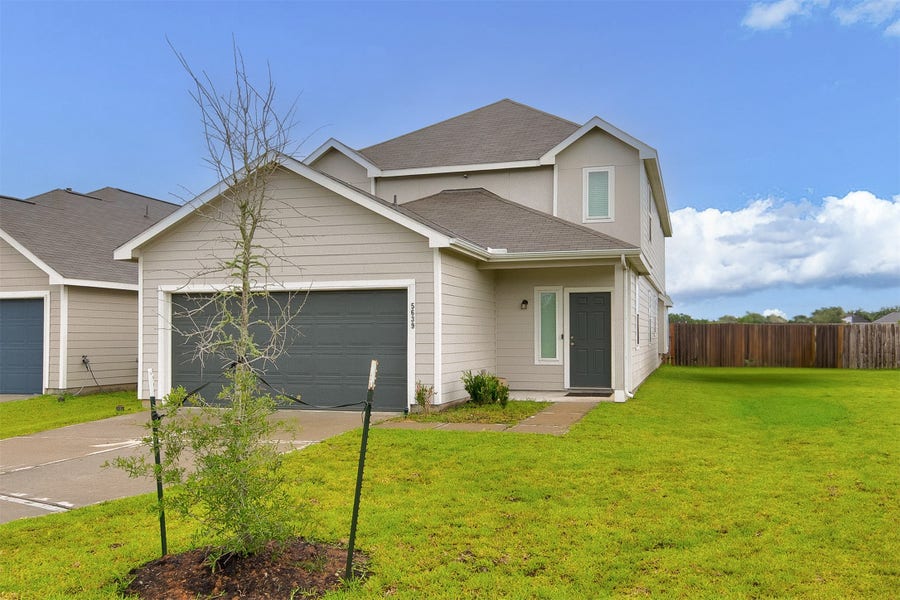 Property photo for 5639 Brooklyn Rose Drive, Rosharon, TX