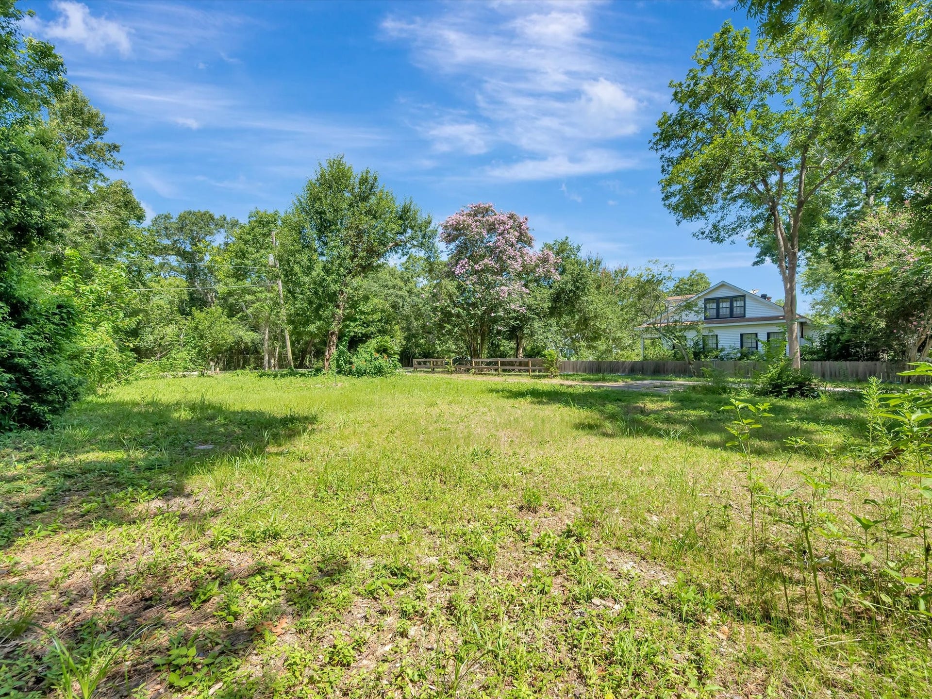 5213 Palm Drive, Dickinson, TX 77539 5213 Palm Drive, Dickinson, TX 77539