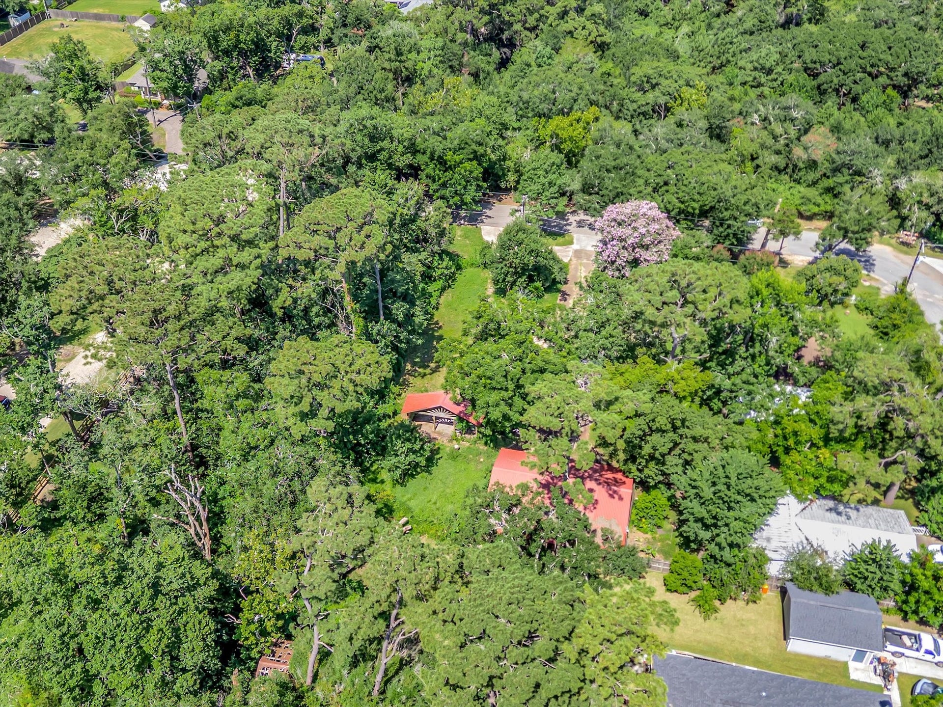 5213 Palm Drive, Dickinson, TX 77539 5213 Palm Drive, Dickinson, TX 77539