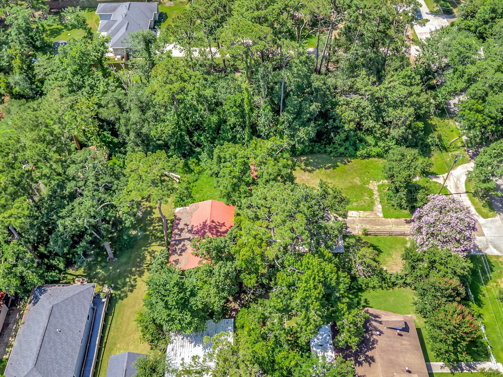 5213 Palm Drive, Dickinson, TX 77539 5213 Palm Drive, Dickinson, TX 77539